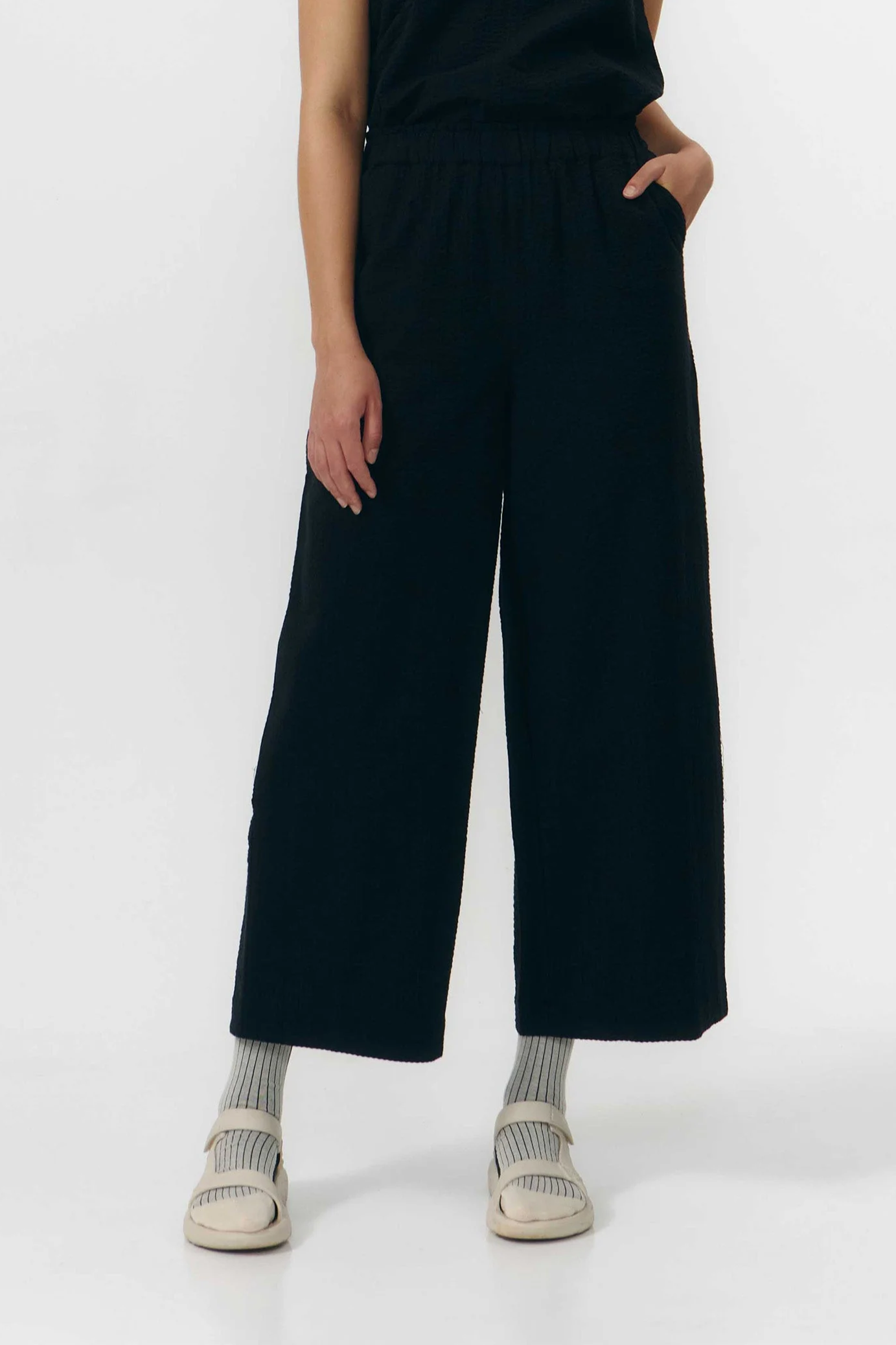 Image of SUITE13LAB dames vegan Broek Santa Zwart