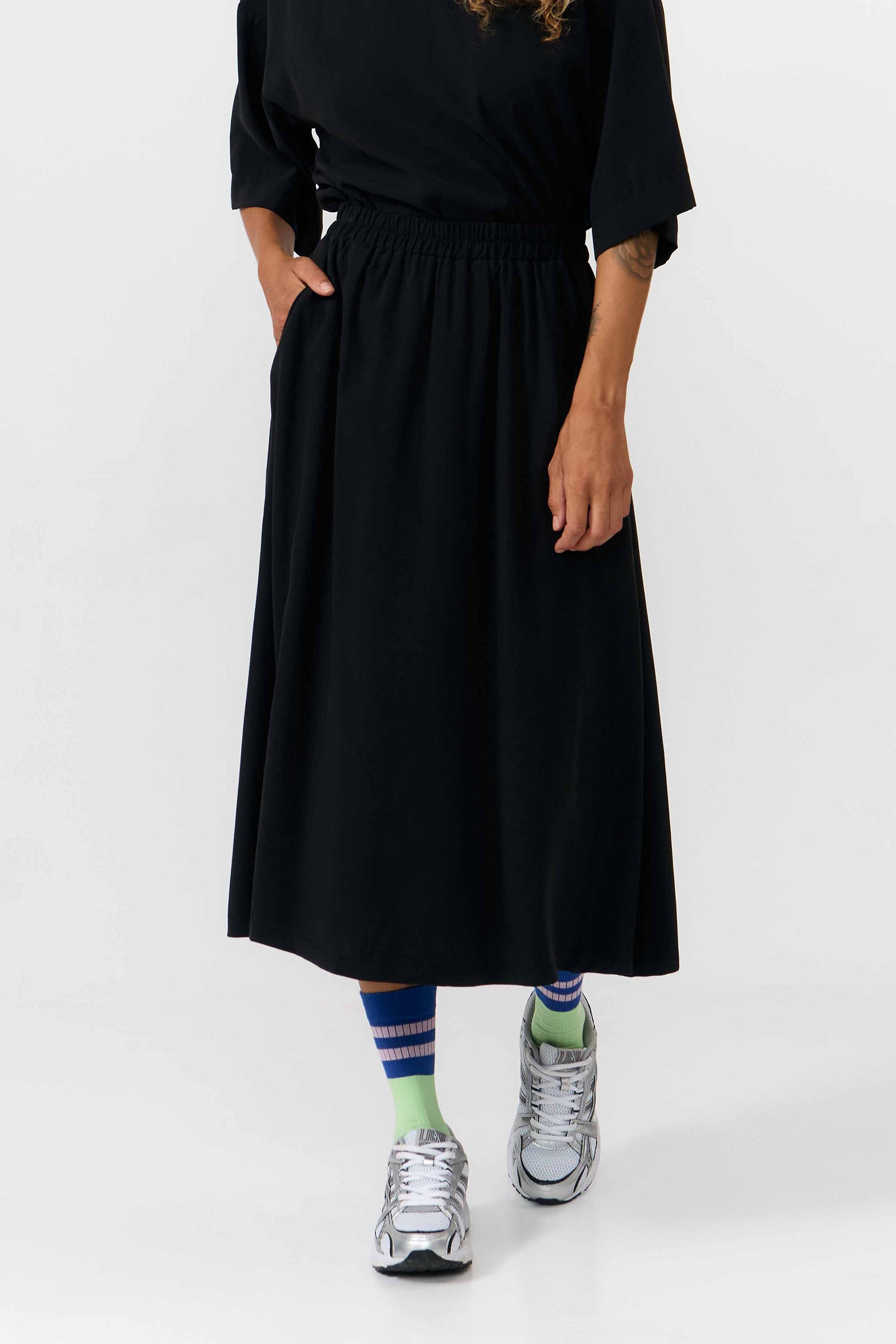 Image of SUITE13LAB dames vegan Rok Adaja Zwart