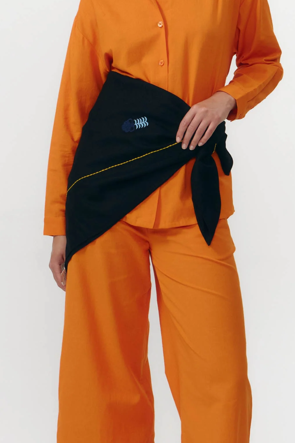 Image of SUITE13LAB dames vegan Sjaal Tole Zwart