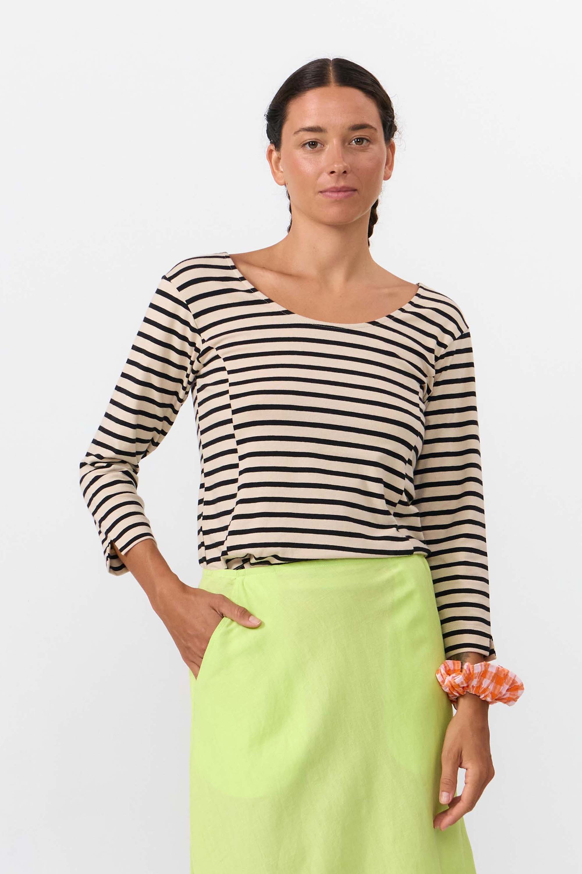 Image of SUITE13LAB dames vegan Top Bonao Stripes Zwart