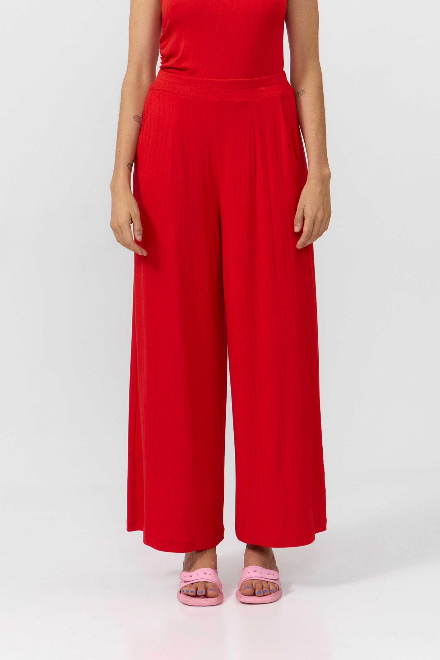 Image of SUITE13LAB dames vegan Broek Yala Rood