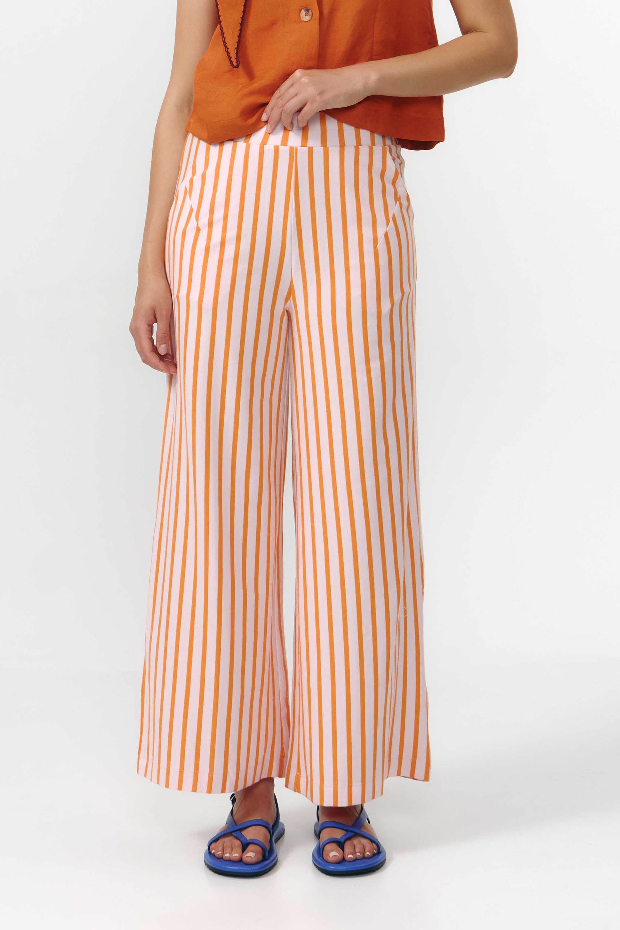 Image of SUITE13LAB dames vegan Broek Palau Met Oranje Strepen