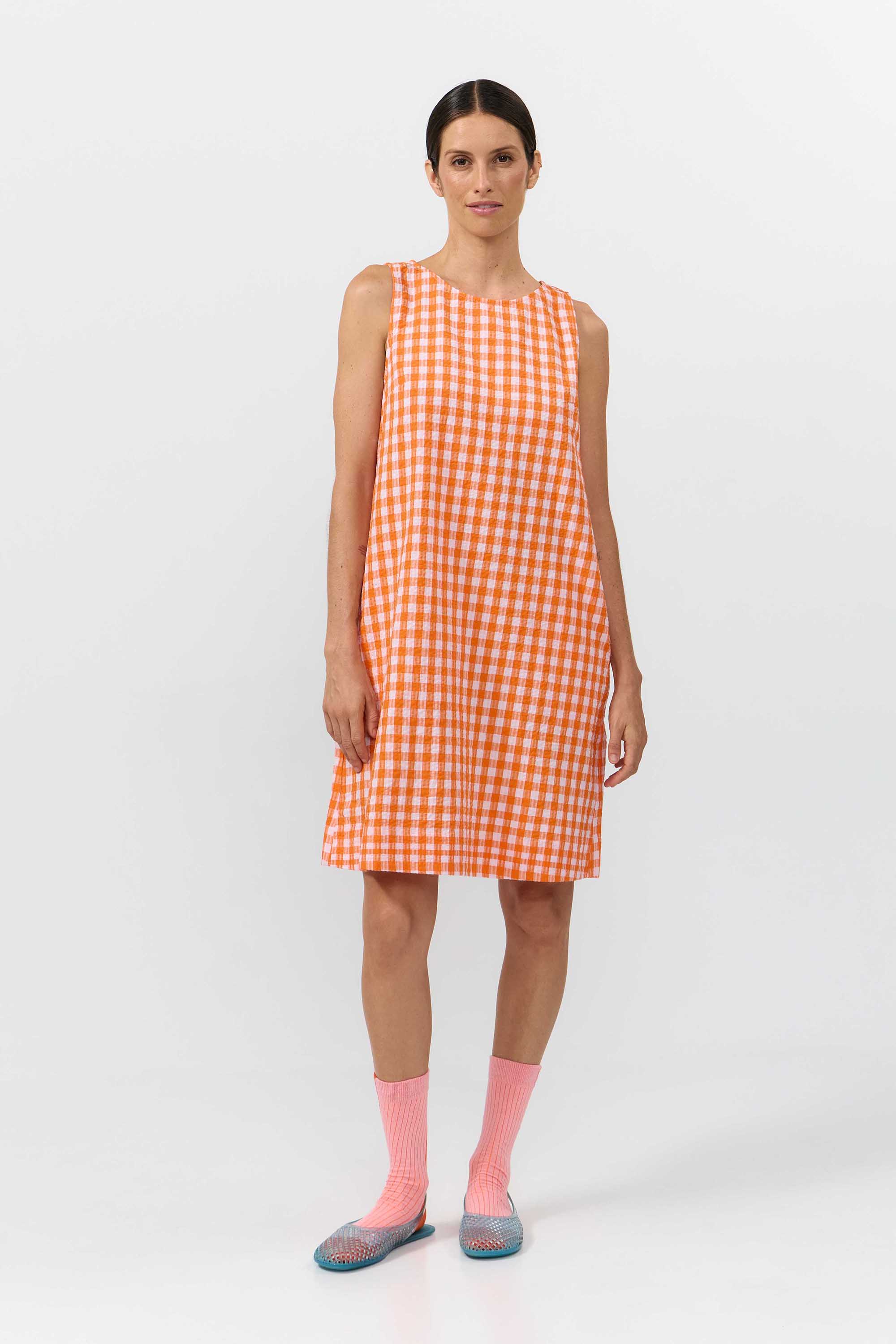 Image of SUITE13LAB dames vegan Jurk Lena Met Oranje Ruitjes