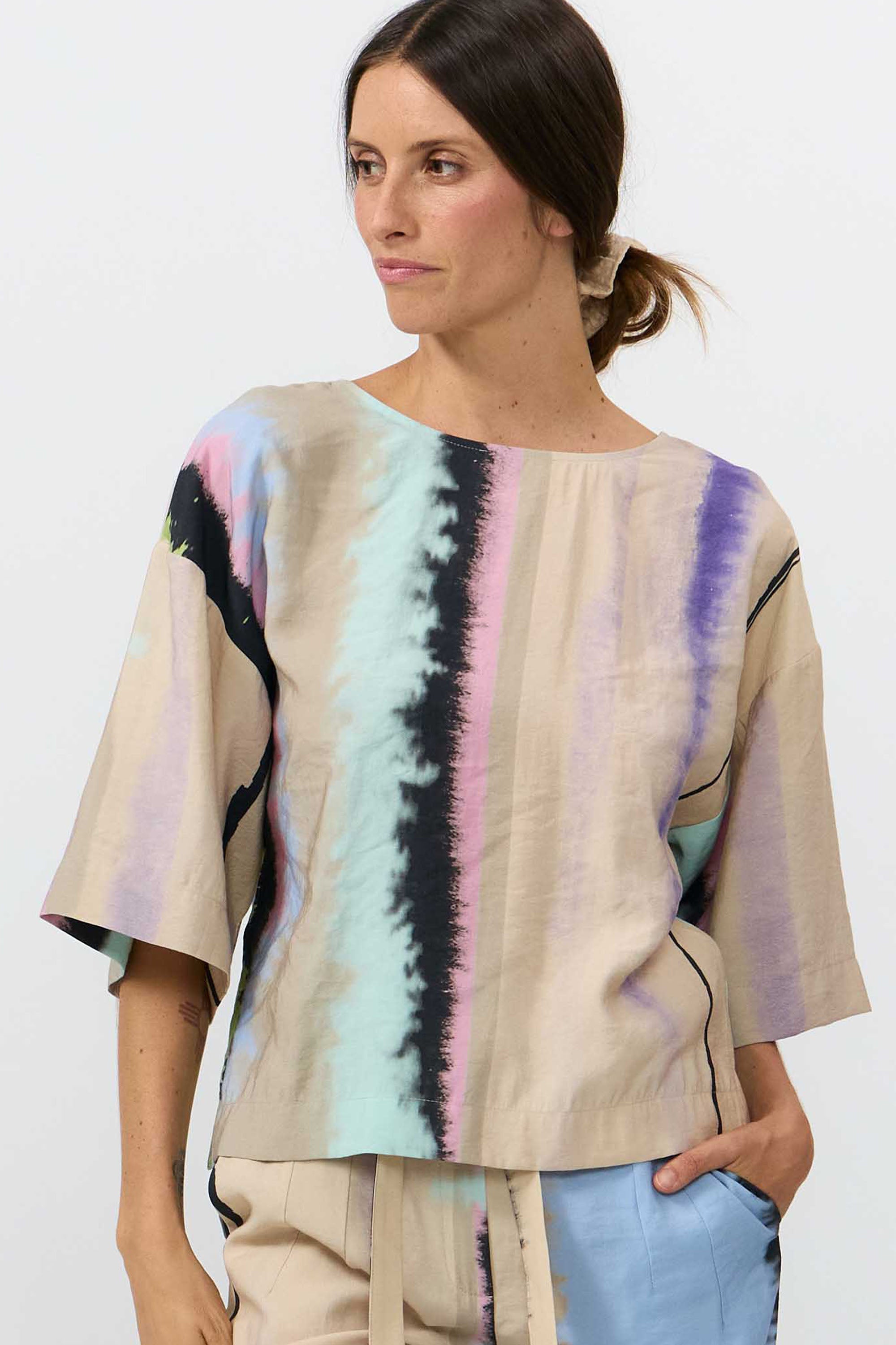 SUITE13LAB Damen vegan Bluse Sella Print Ones Multicolour