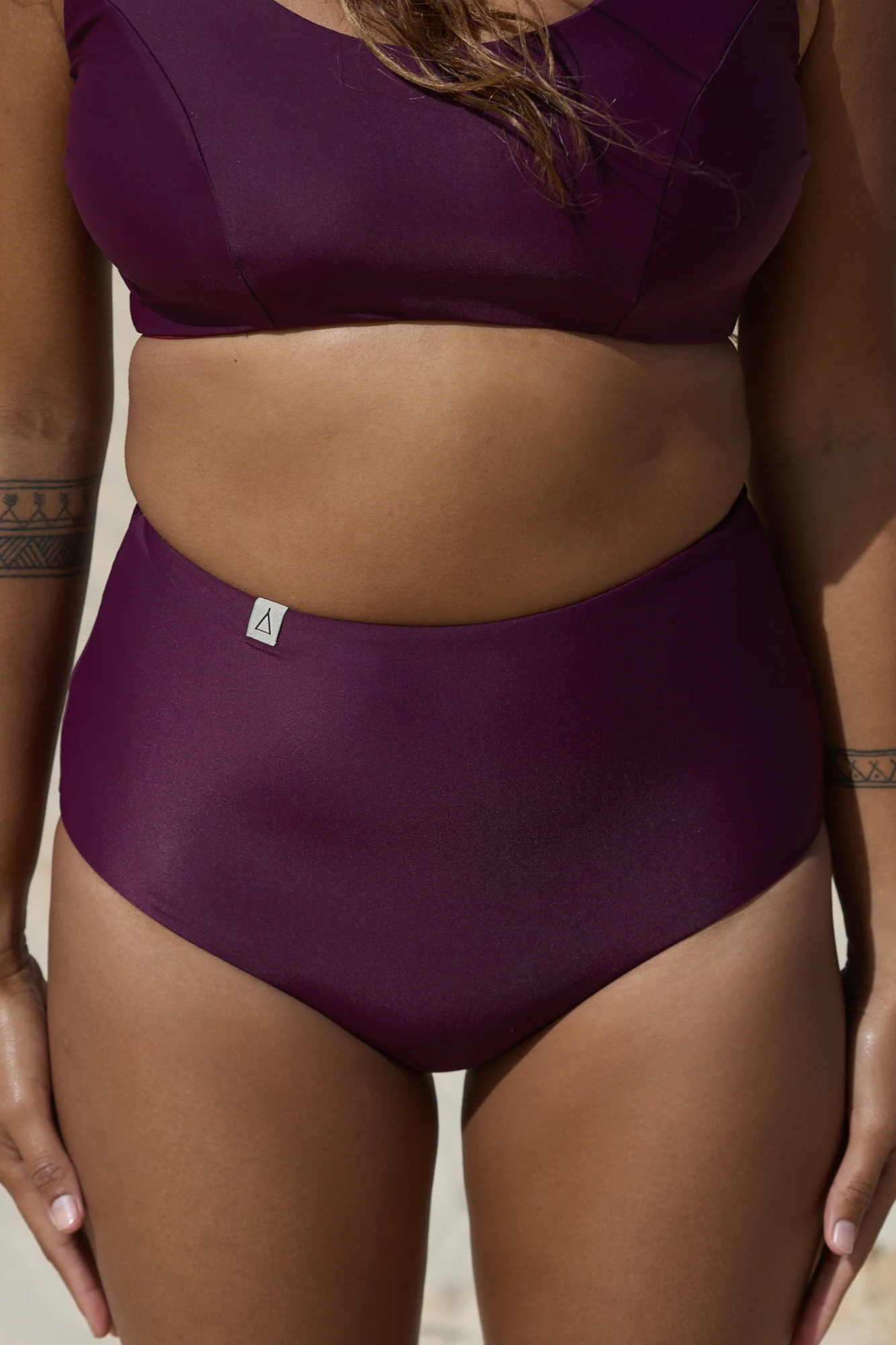 Image of Inaska dames vegan Bikini Broekje Omkeerbaar Met Hoge Taille, Puur Bessenrood/Donkerrood