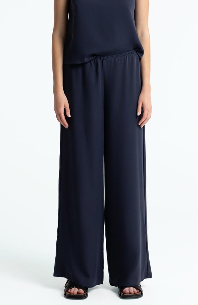 Kings Of Indigo Damen vegan Hose Taniya Blau