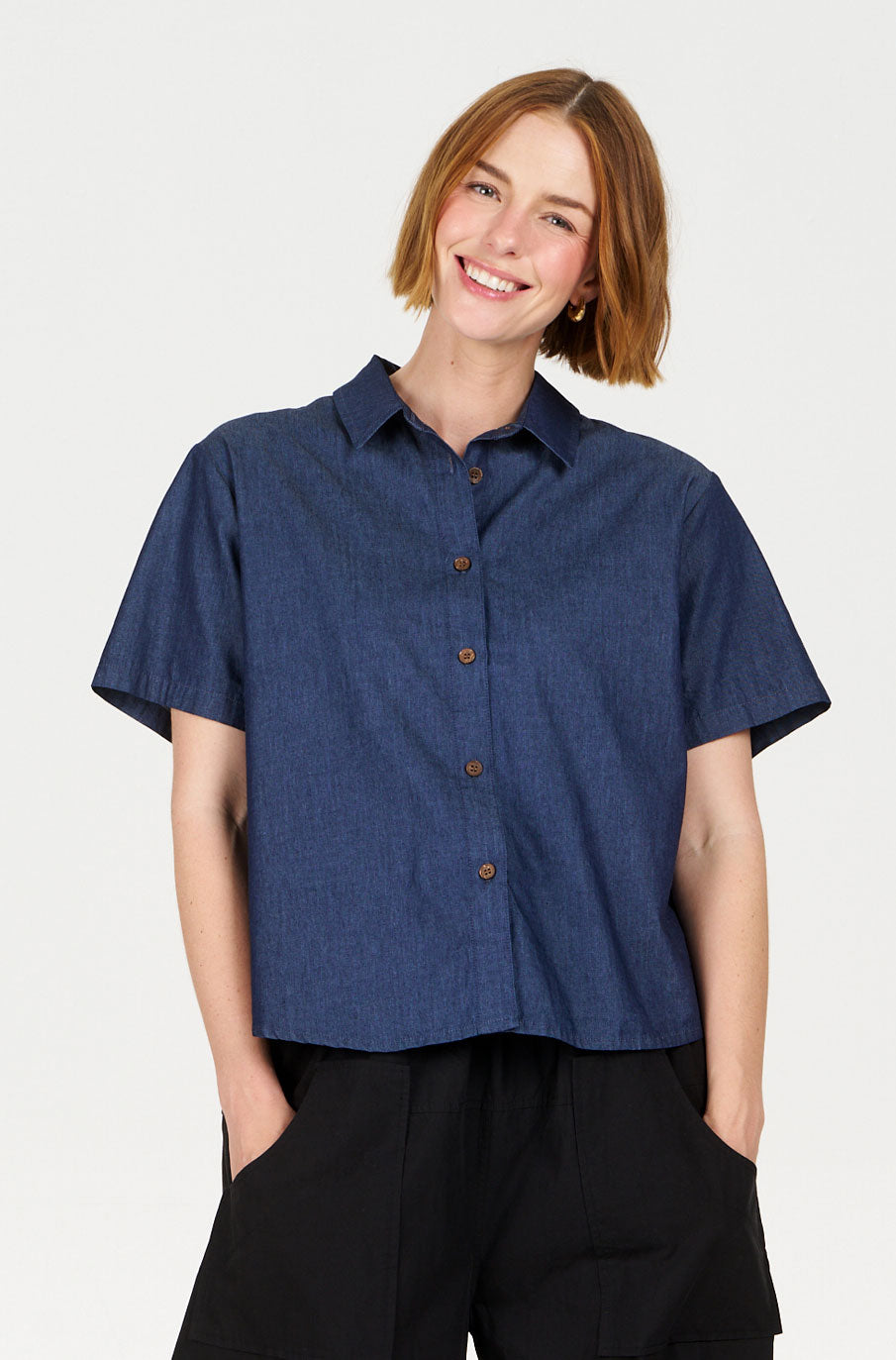 Image of KOMODO dames vegan Top Polly Middenblauwe Wassing