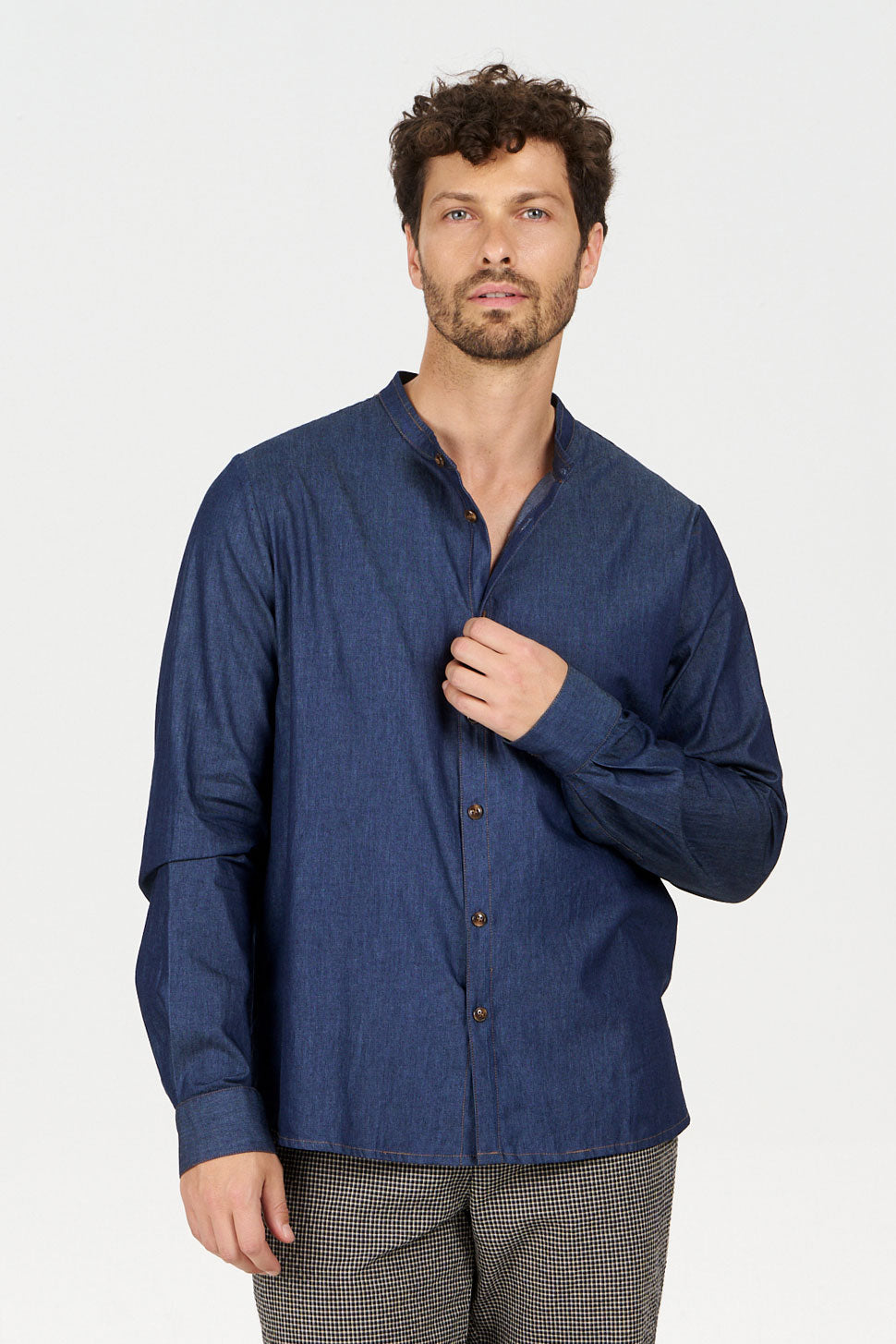 KOMODO Herren vegan Hemd Robbie Chambray Mid Wash Blau