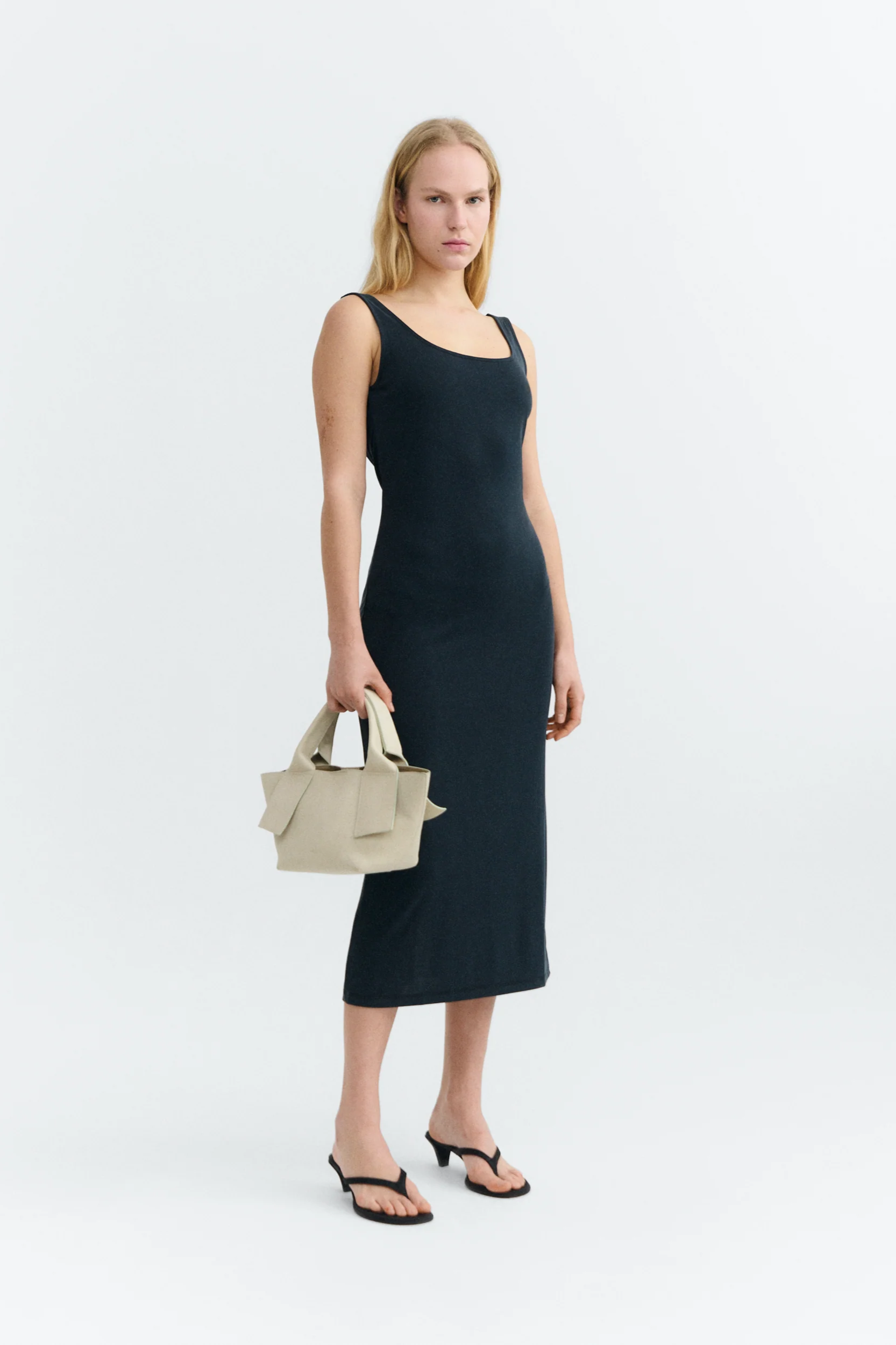 Thinking mu Damen vegan Kleid Adu Slim Schwarz