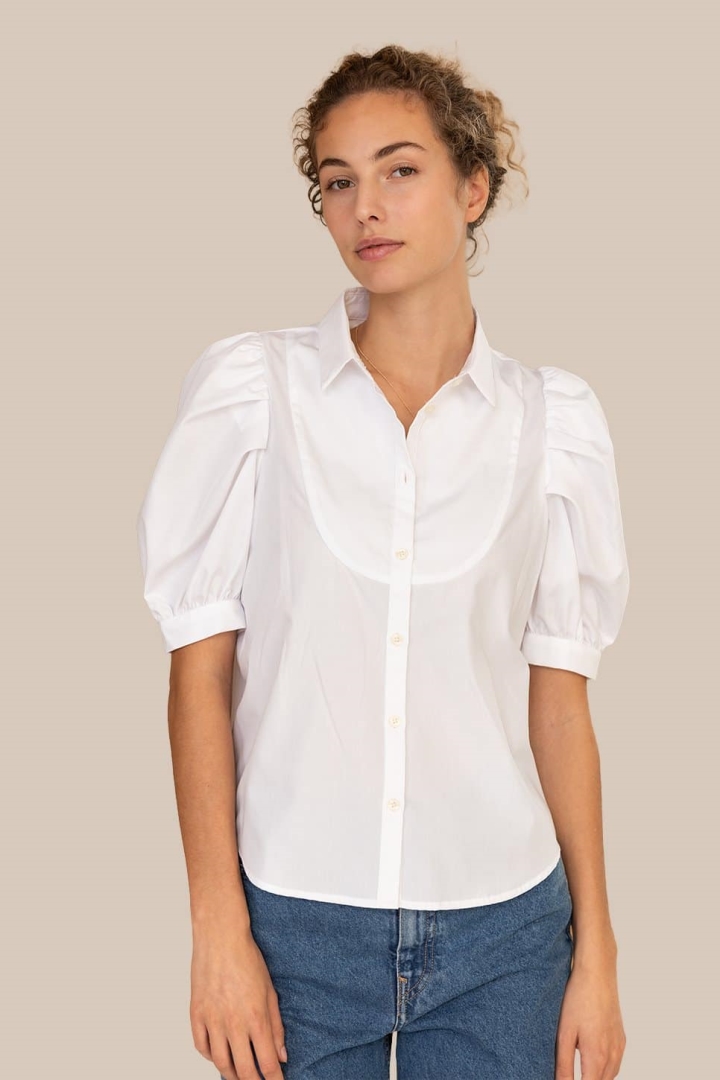 Image of Arber Studio dames vegan Blouse Acacia Wit