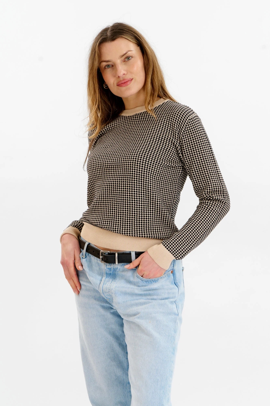 KOMODO womens vegan Jumper Hana Cream Black