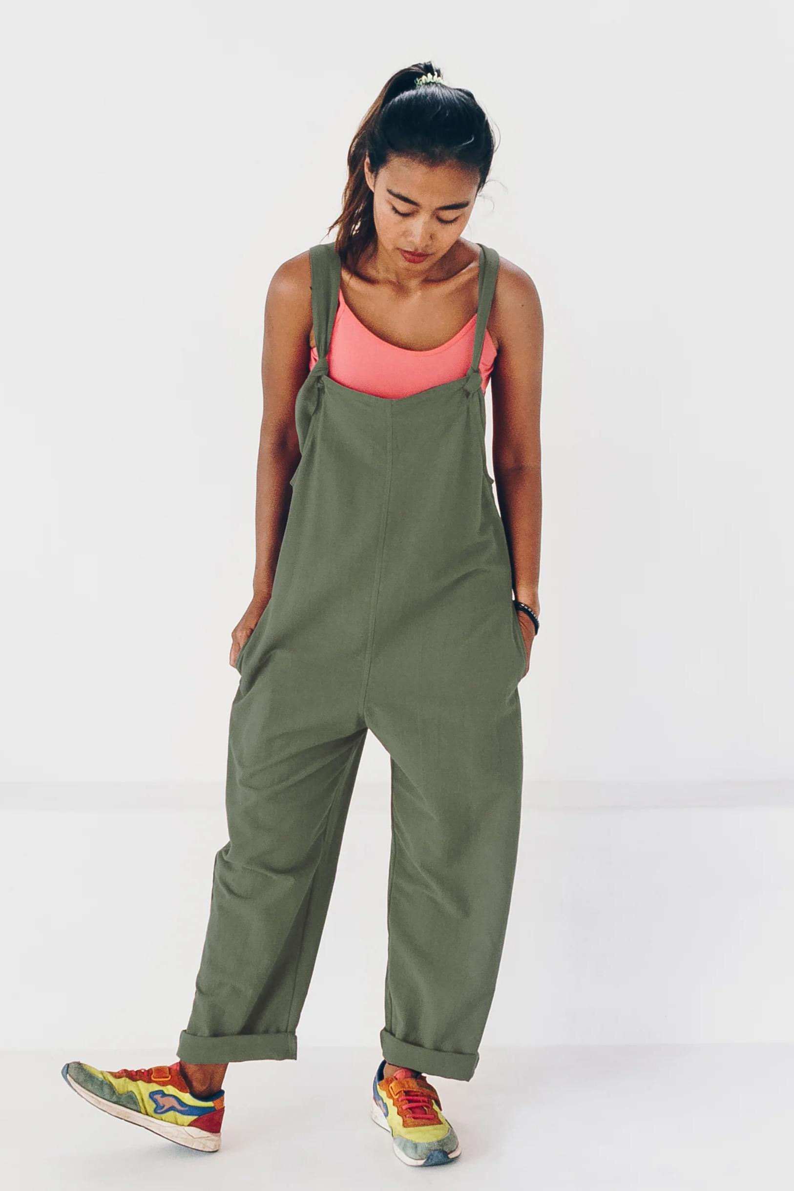 The Driftwood Tales Damen vegan Jumpsuit Salbei Gr&Atilde;&frac14;n