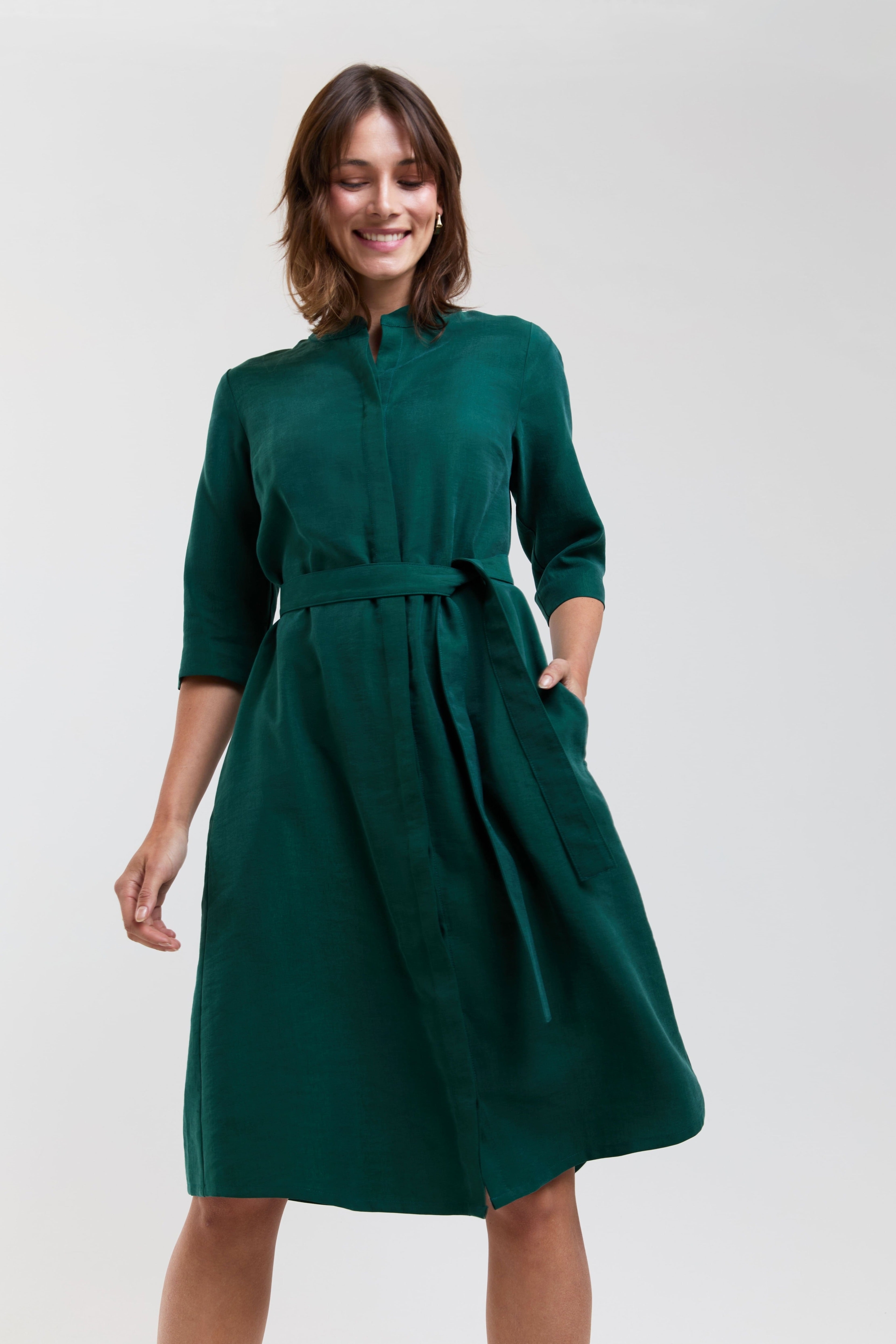 AYANI Damen vegan Kleid Shirt Anne Waldgr&Atilde;&frac14;n