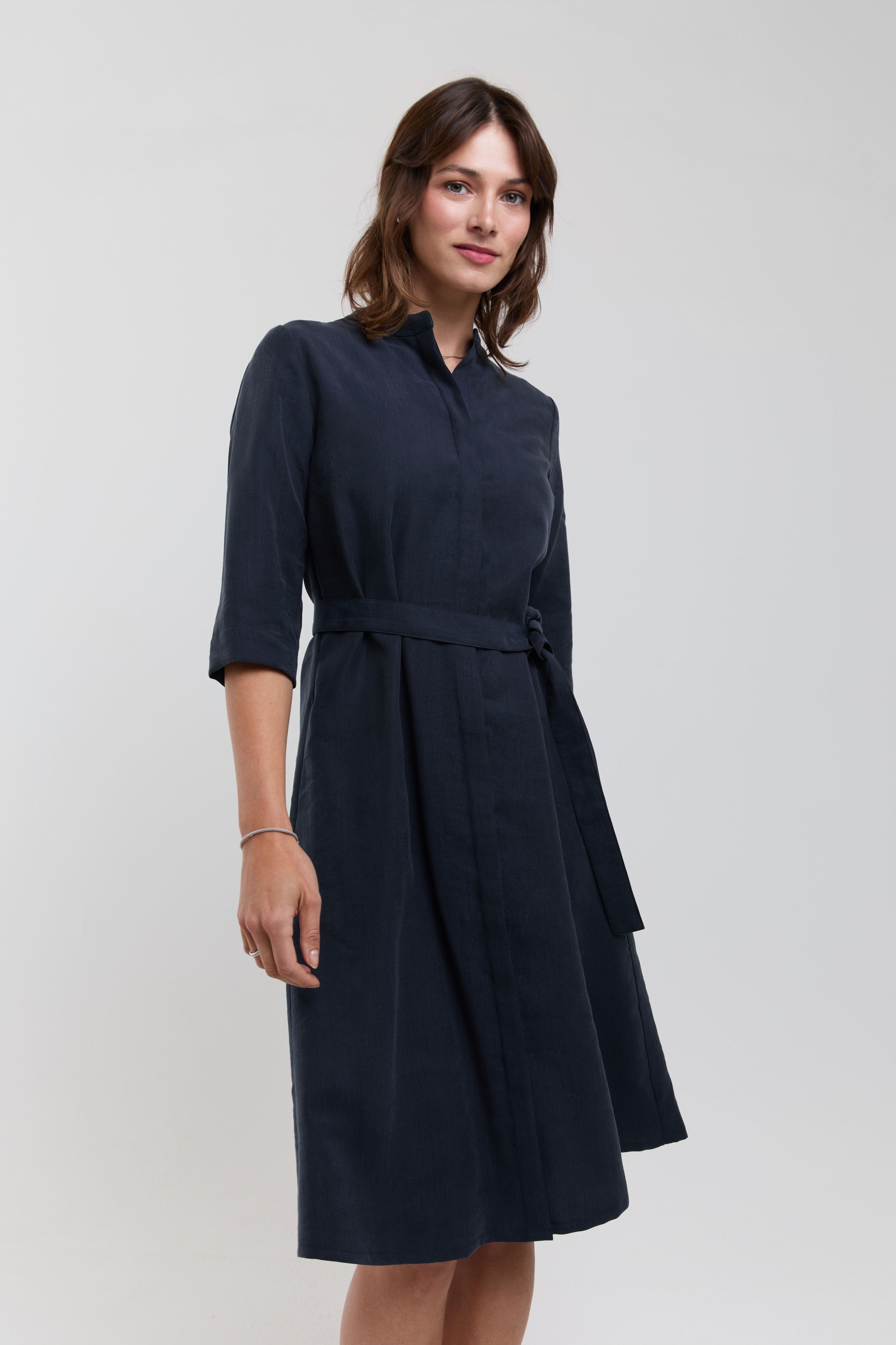 AYANI Damen vegan Kleid Shirt Anne Dunkelblau