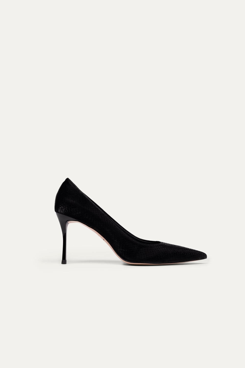 BIKKOU Damen vegan Pumps Romantic Dinner Schwarz Python