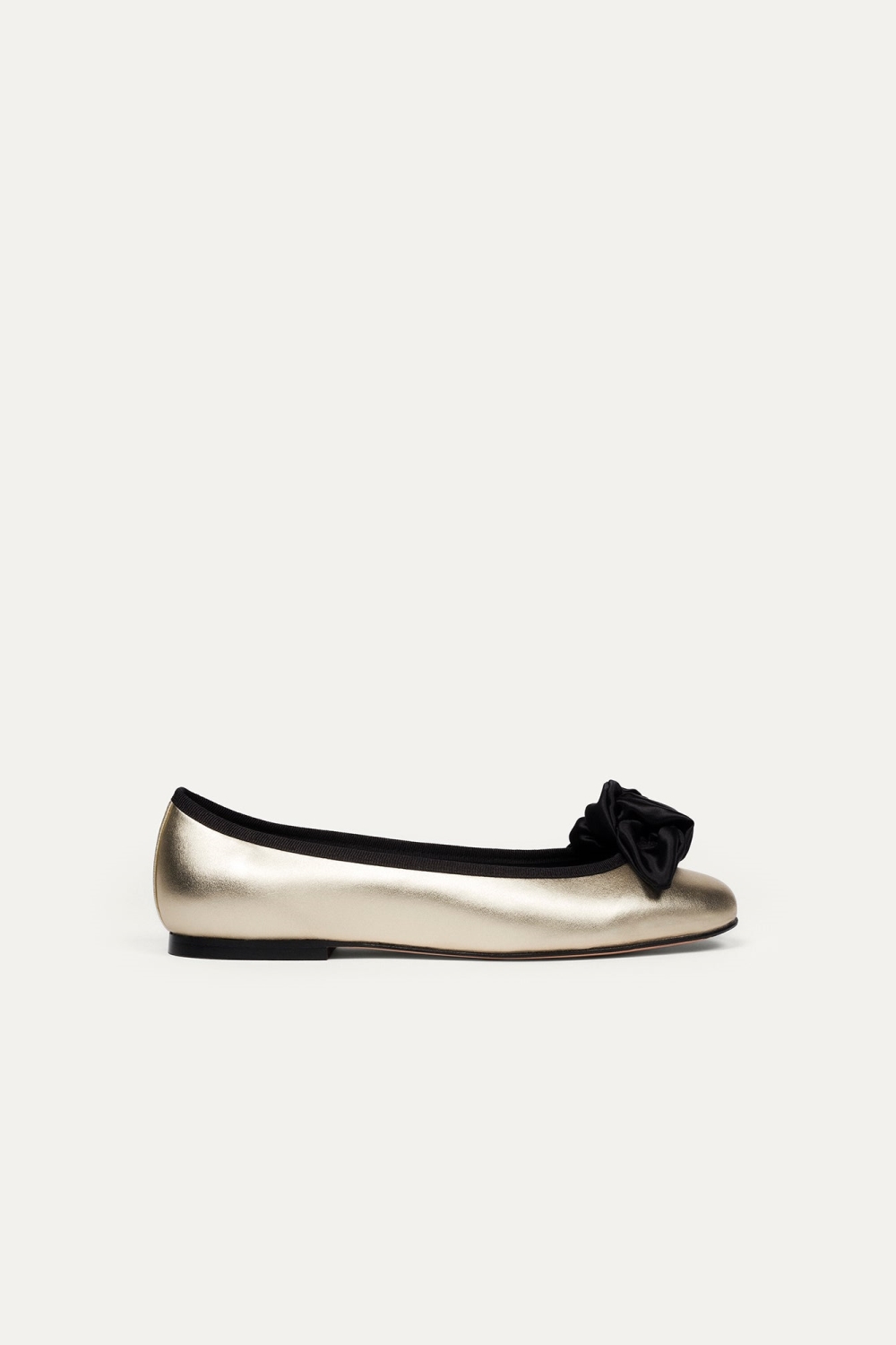 BIKKOU Damen vegan Ballerinas 9:30am Hearing In Court Hellgold