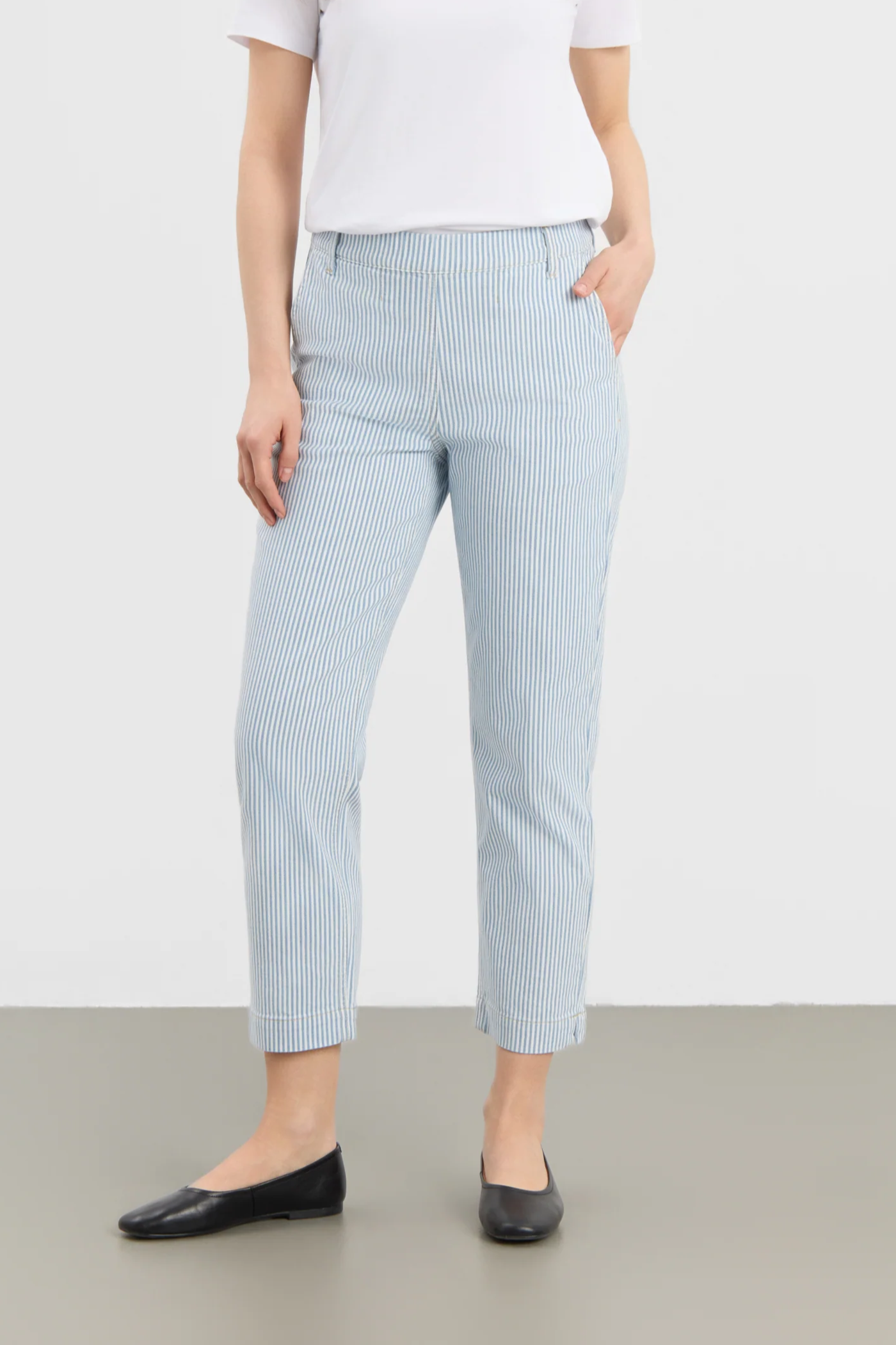 LAURIE Damen vegan Hose Taylor Regular Cl Wei&Atilde;Ÿ/Blau Gestreift