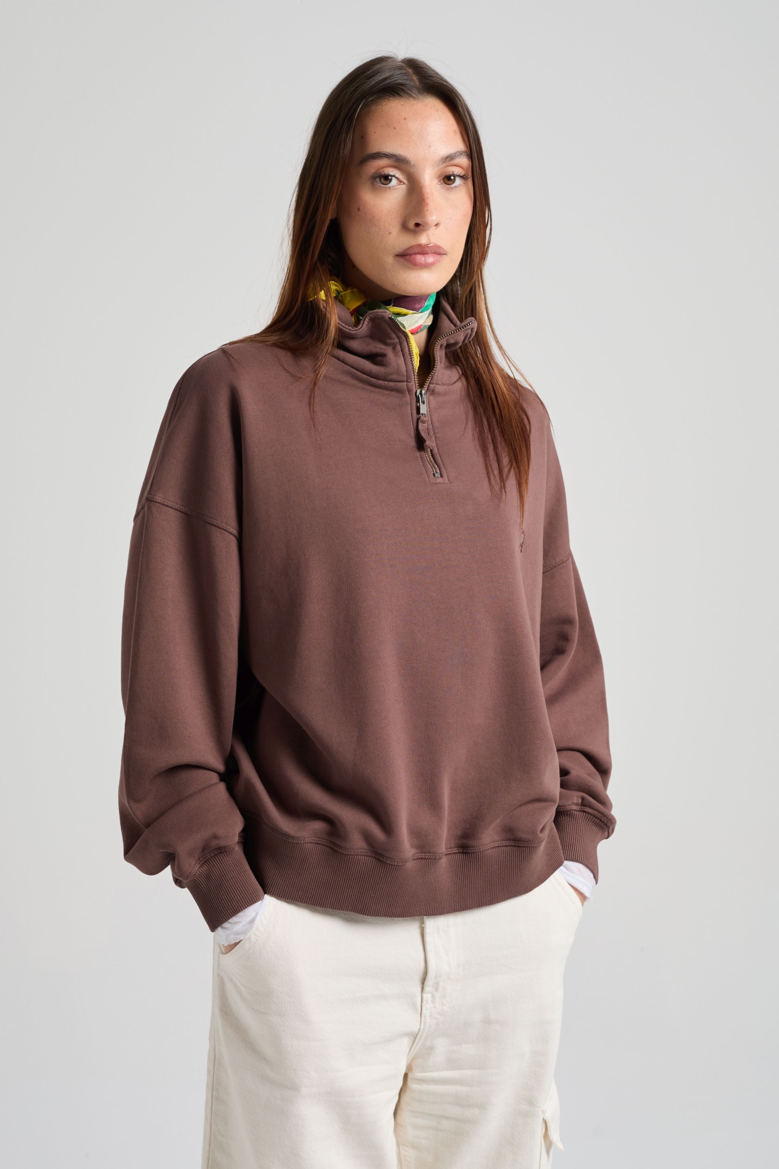 Trendsplant Damen vegan Sweatshirt Essential Quarter Zip Shaved Chocolate