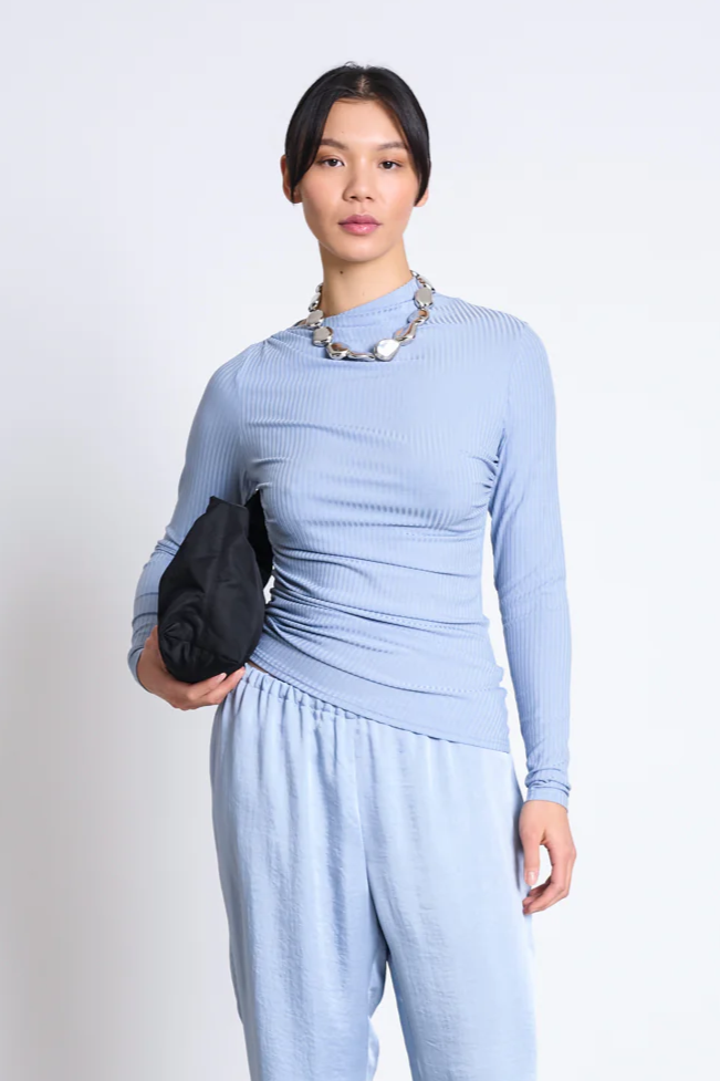 JAN N JUNE JAN 'N JUNE Damen vegan Langarm-Shirt Tove Mit Asymmetrischem Schnitt Mittelblau
