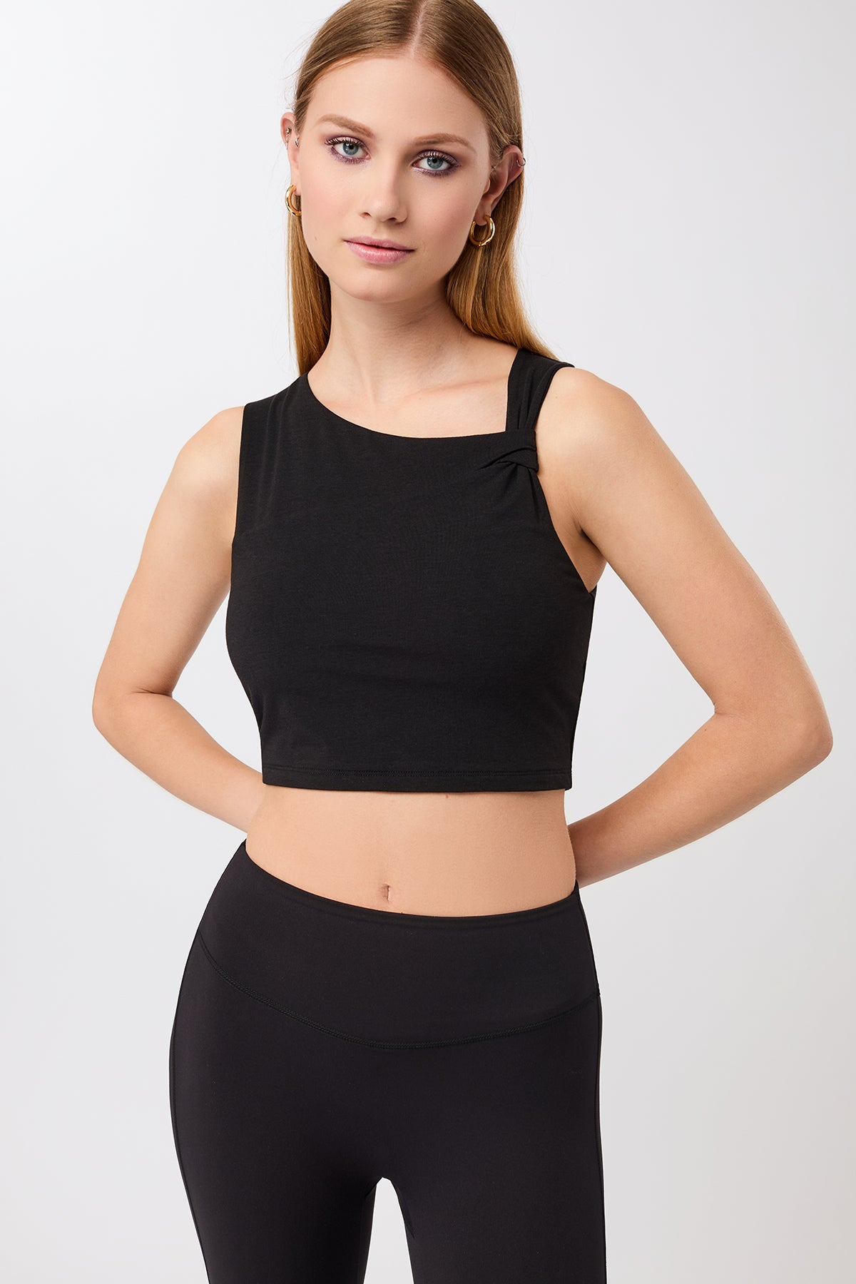 Image of MANDALA dames vegan Top Serenity Black