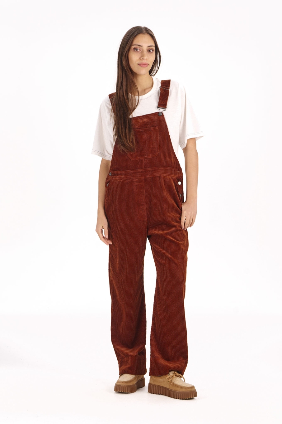 KOMODO Damen vegan Leni-Latzhose Aus Cord Farbe Chestnut