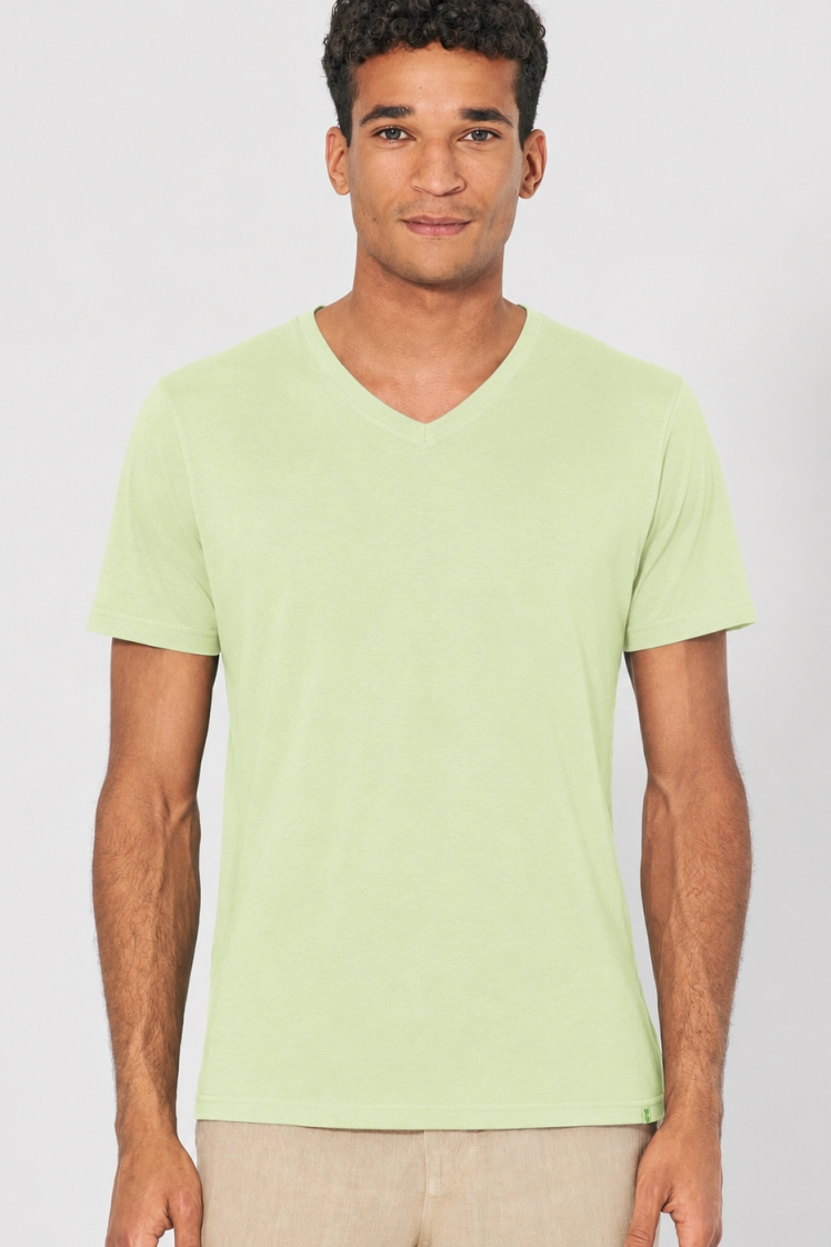 HempAge Herren vegan T-Shirt Mit V-Ausschnitt Schmal Geschnitten Matcha Gr&Atilde;&frac14;n