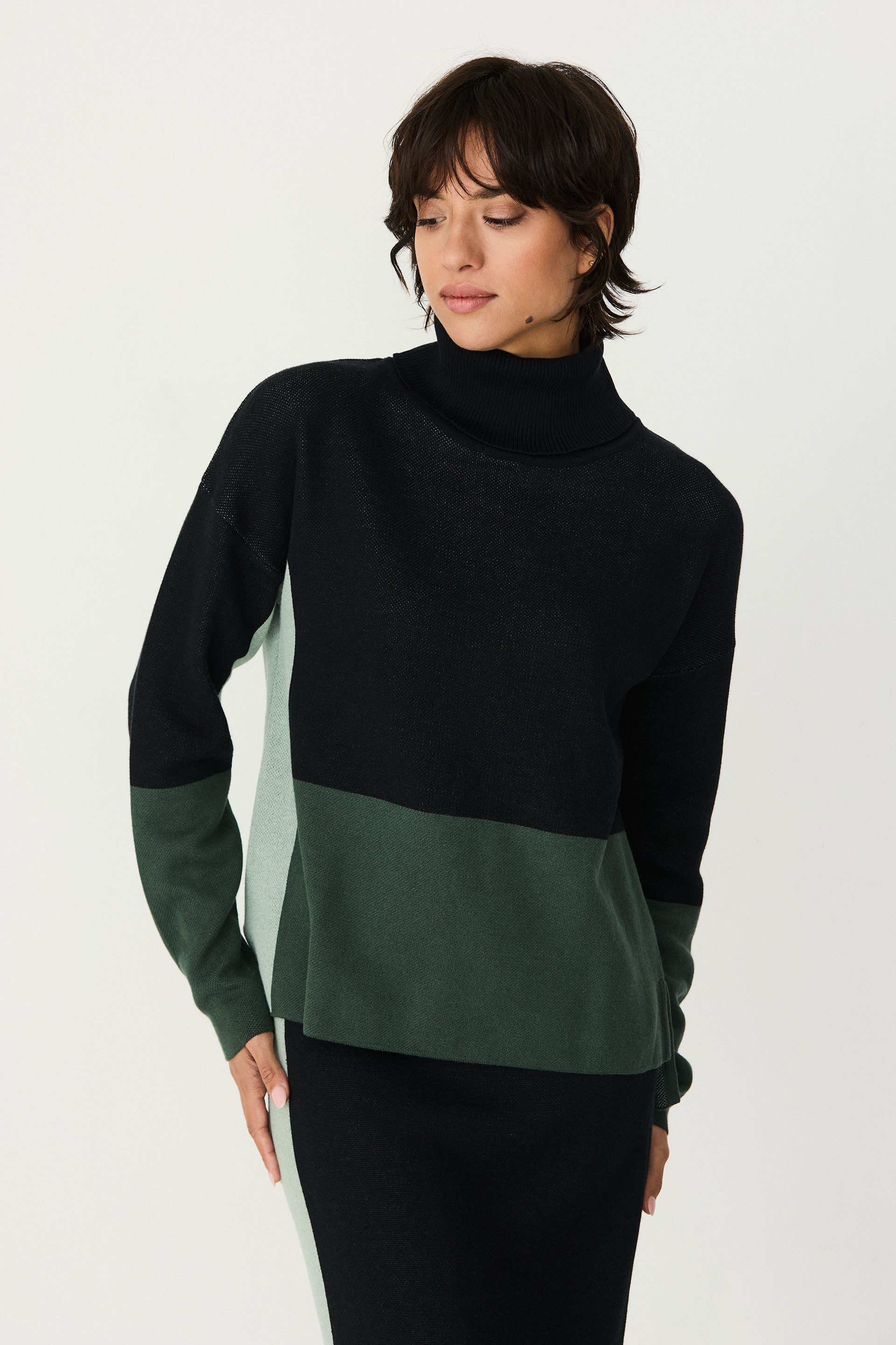 SKFK Damen vegan Pullover Rita Mit Hohem Kragen Mehrfarbig, Schwarz