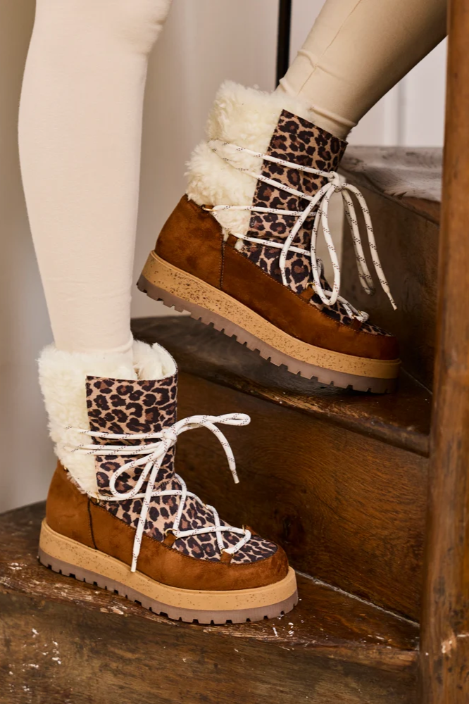 Minuit Sur Terre womens vegan Boots Joy Léo