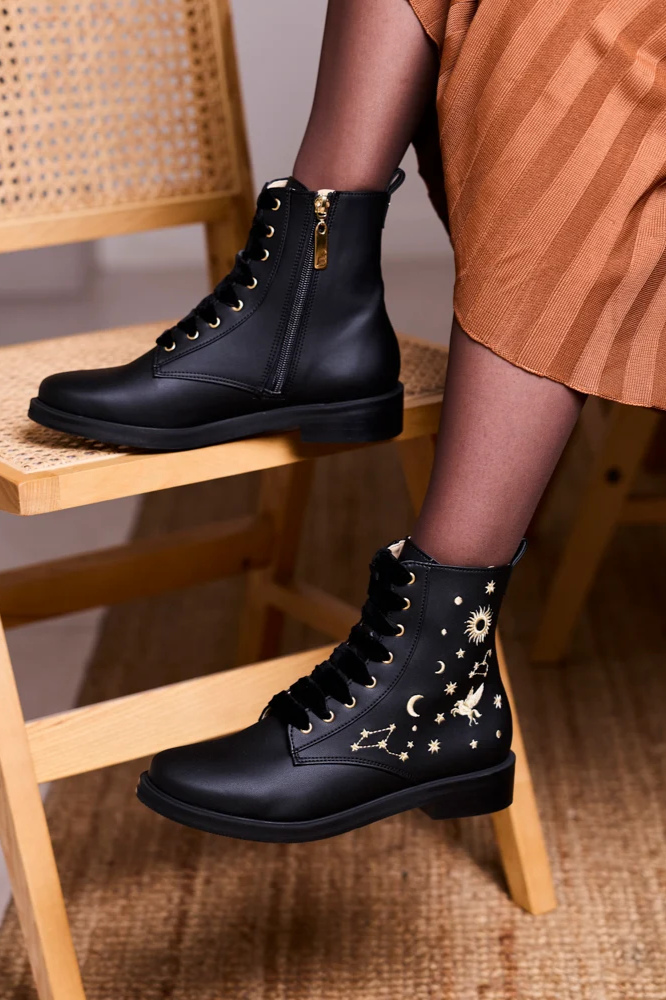 Minuit Sur Terre Damen vegan Stiefel Galaxie Astro Schwarz