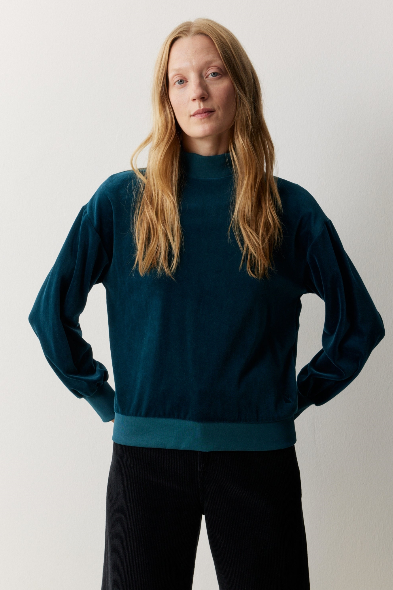 Recolution Damen vegan Sweatshirt Allium Deep Teal