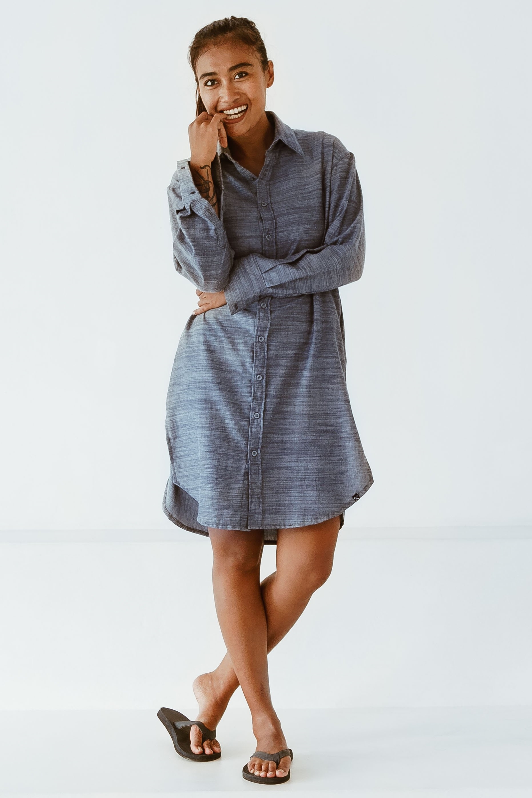 The Driftwood Tales Damen vegan Blusenkleid Navy / WeiÃŸ Melange