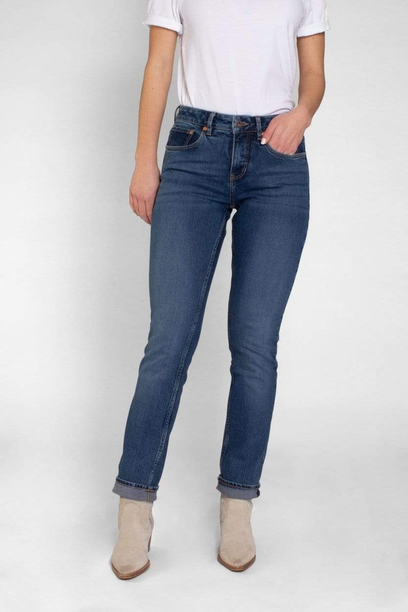Kuyichi Damen vegan Jeans Sara Straight Worn Indigo