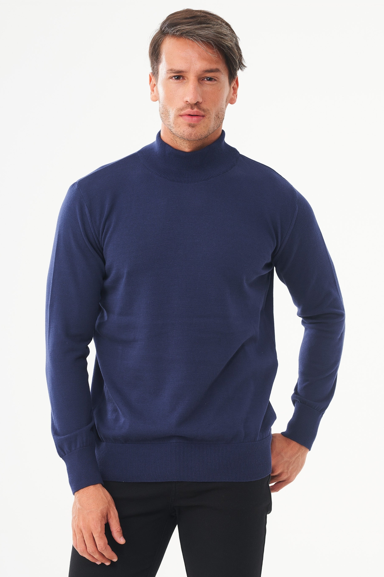 ORGANICATION Herren vegan Rollkragen Marineblau