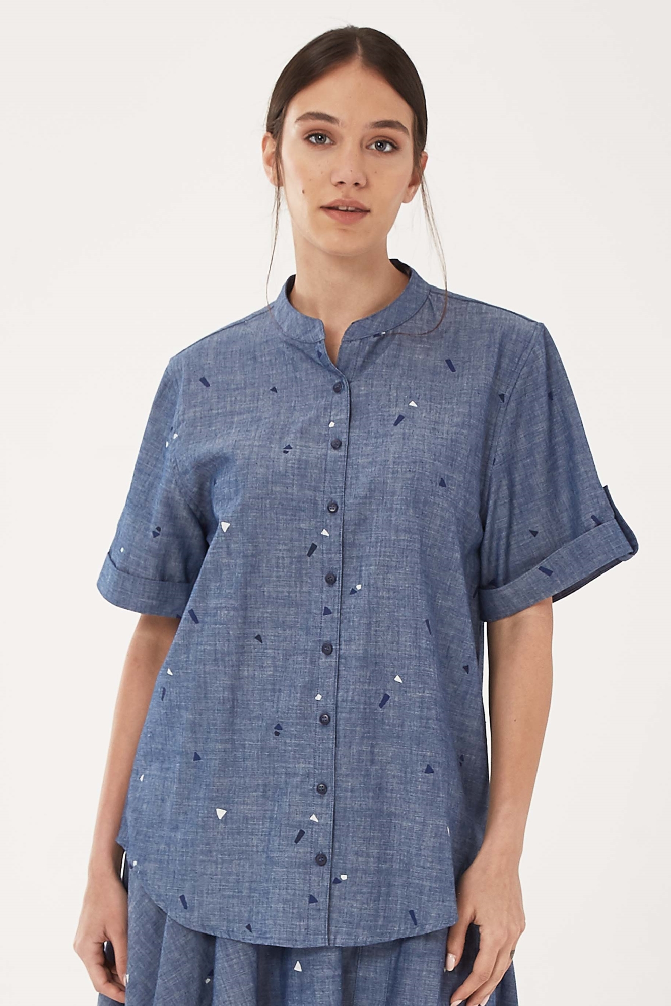 ORGANICATION Damen vegan Bluse Denim-Look Blau