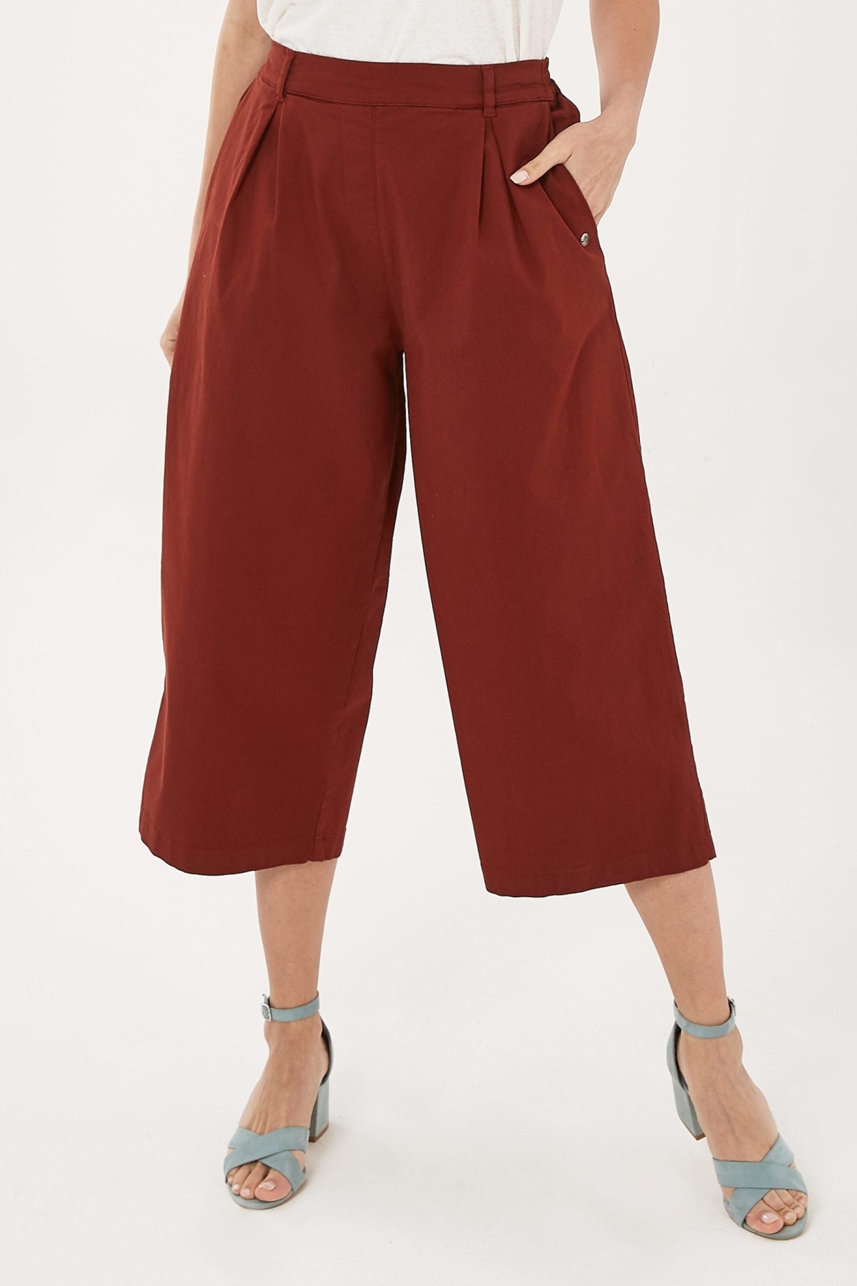ORGANICATION Damen vegan Culotte Hose Dunkelrot Braun