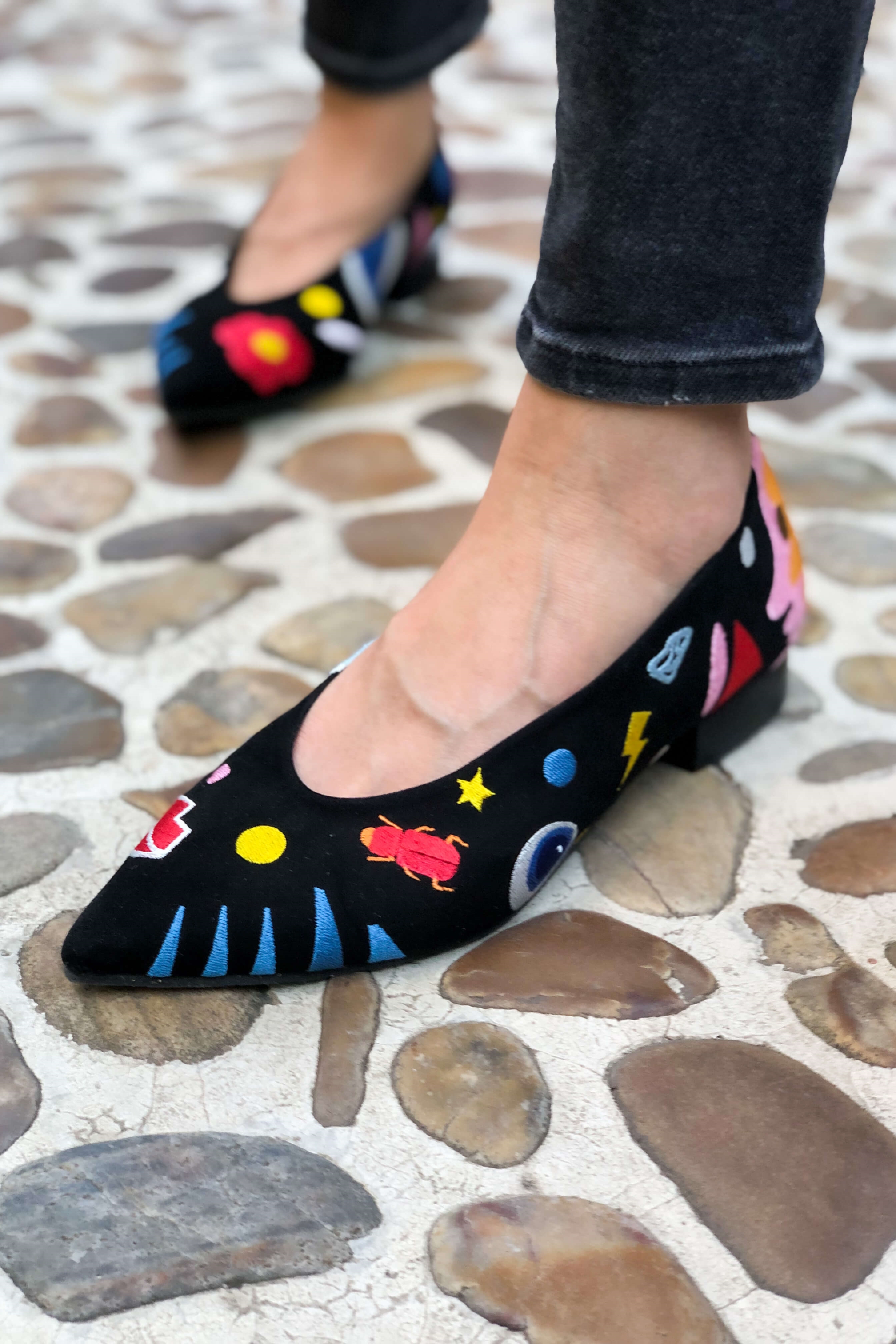 Image of Momoc dames vegan Flats Een Nieuw Universum Zwart