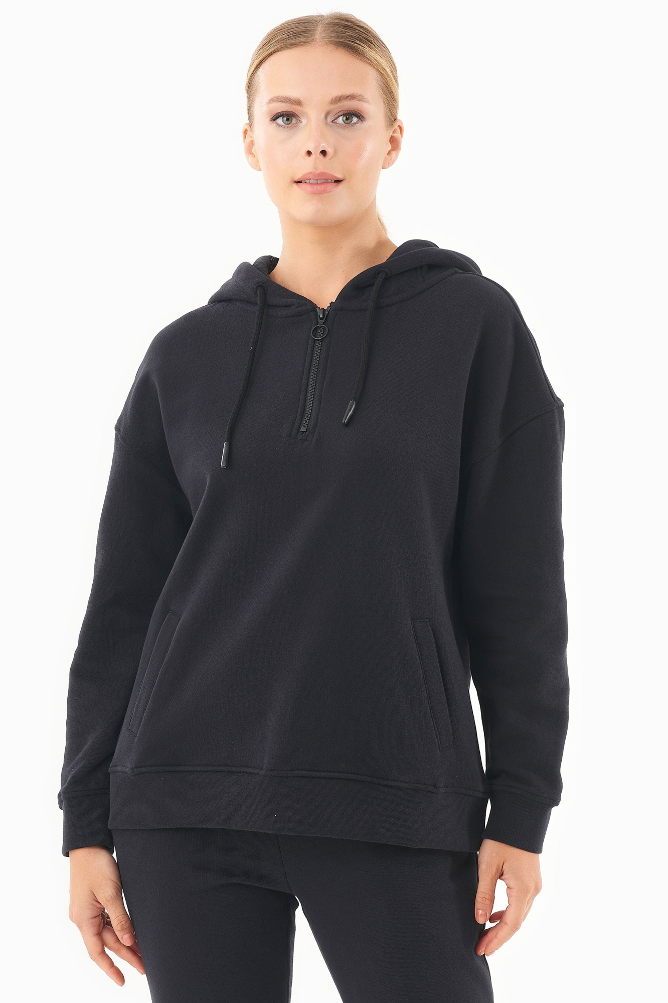 ORGANICATION Damen vegan Sweat Hoodie Aus Bio-Baumwolle Schwarz