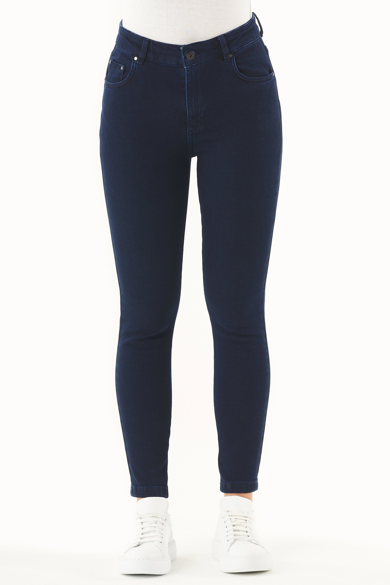ORGANICATION Damen vegan RÃ¶hrenjeans Aus Bio-Baumwolle Dunkelblau