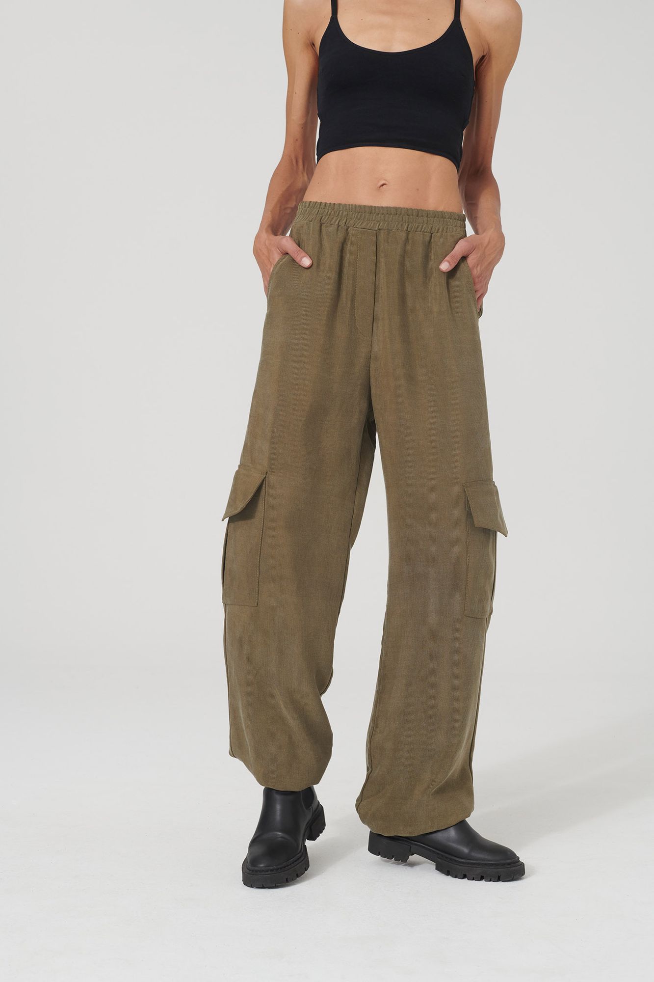 Image of LOVJOI dames vegan Broek Hedie Groen