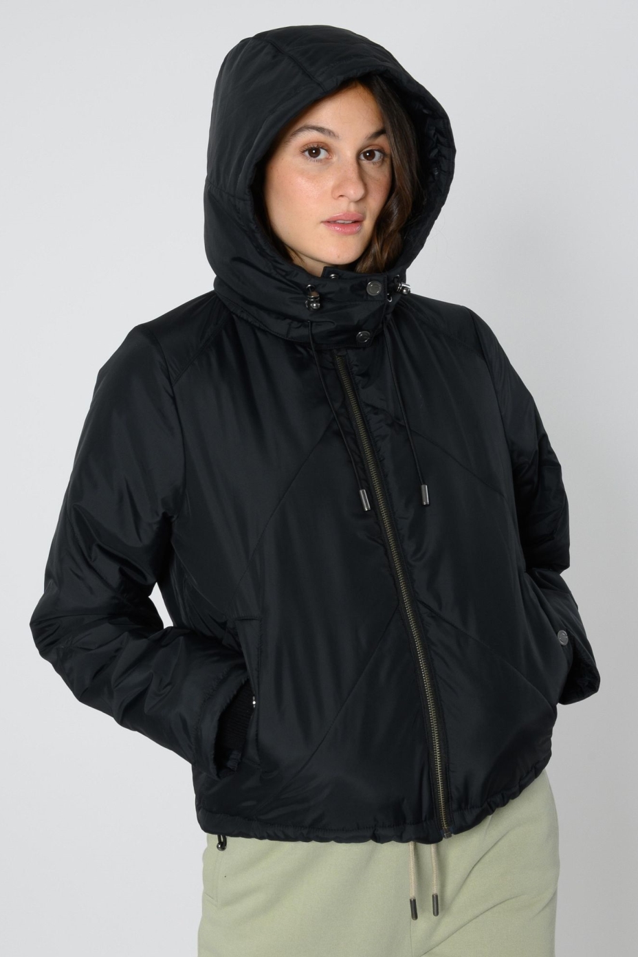 ThokkThokk Damen vegan Kurze Jacke Schwarz