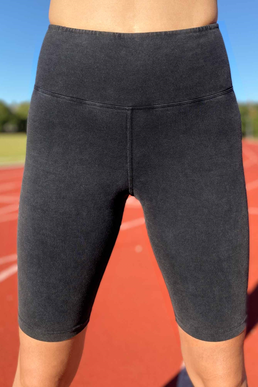 Image of nice to meet me dames vegan Essential Bikershort Zwart