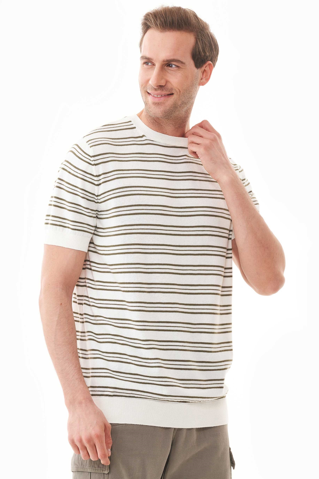 Image of ORGANICATION mannen vegan T-Shirt Met Strepen Fijn Gebreid Diep Taupe & Off White