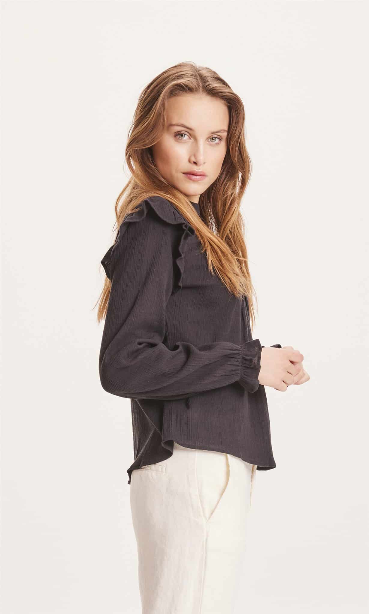 KnowledgeCotton Apparel Damen vegan Lily RÃ¼schenbluse Schwarz