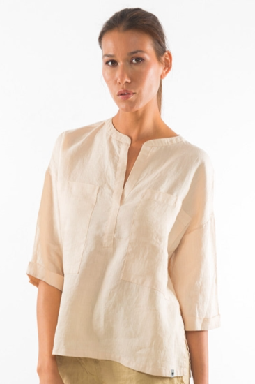 Image of RAVENS VIEW IBIZA dames vegan Shirt Ebba Zandbeige