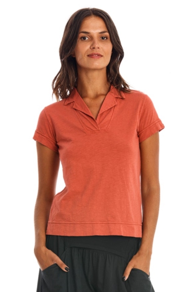Image of RAVENS VIEW IBIZA dames vegan Poloshirt Alexa Earth Rood