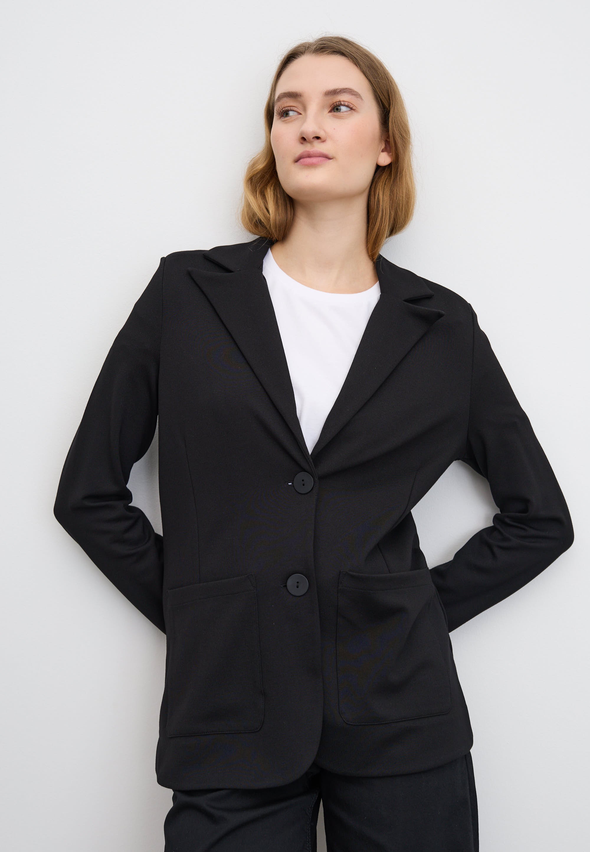 LAURIE Damen vegan Britt Blazer 68cm - Schwarz