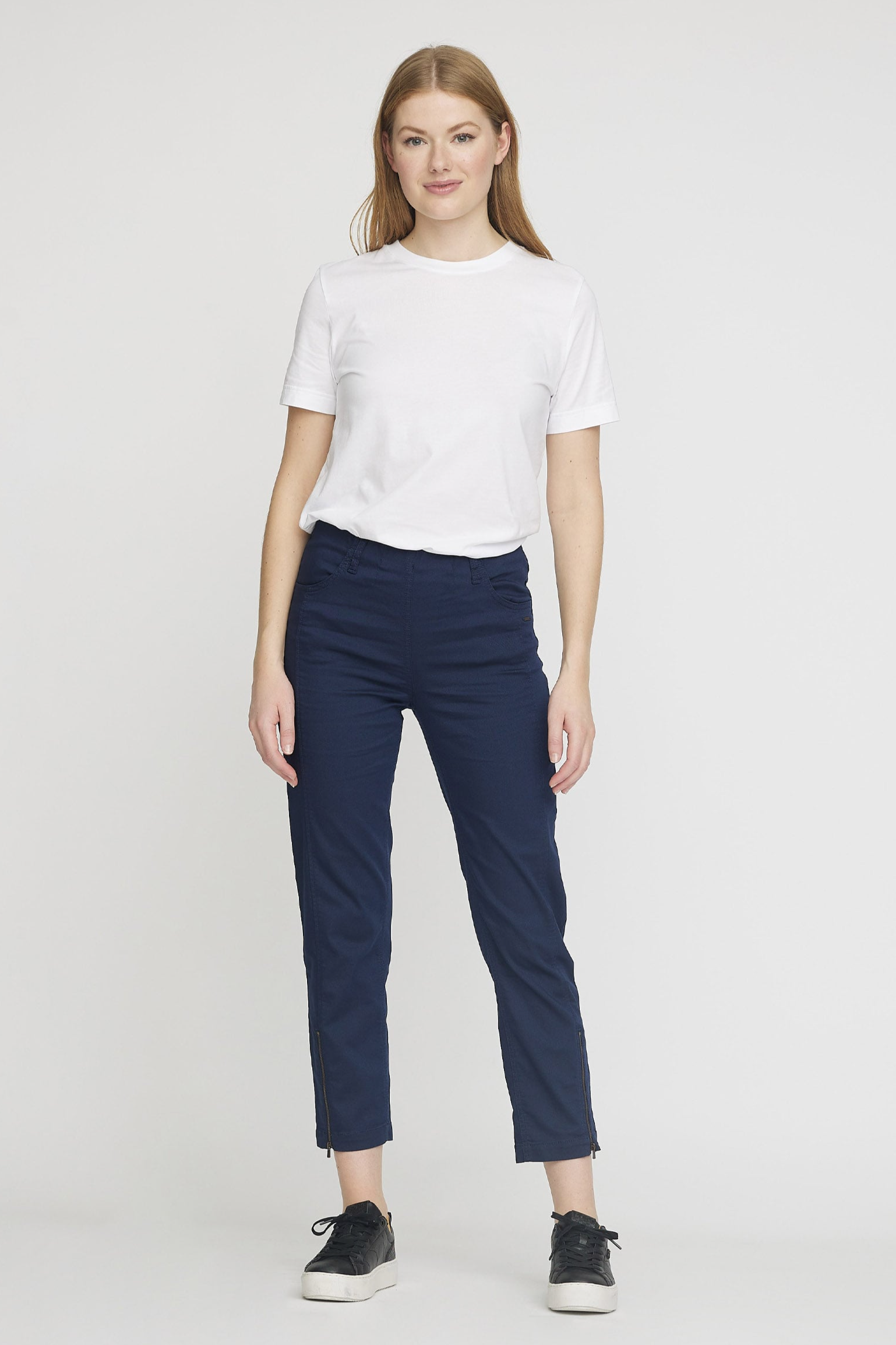 LAURIE Damen vegan Hose Piper Regular Crop Marineblau