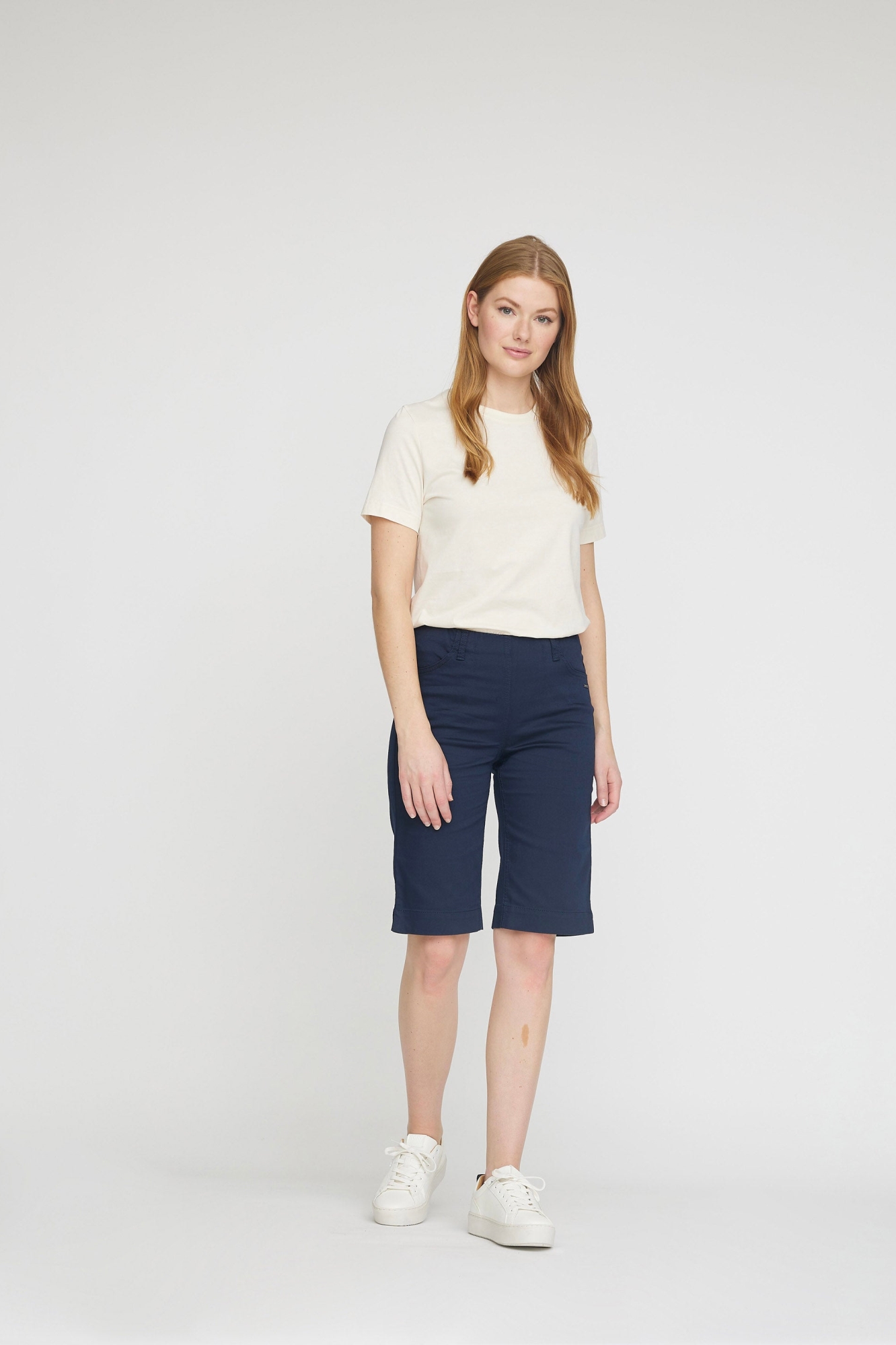 LAURIE Damen vegan Shorts Kelly Regular Shorts Marineblau
