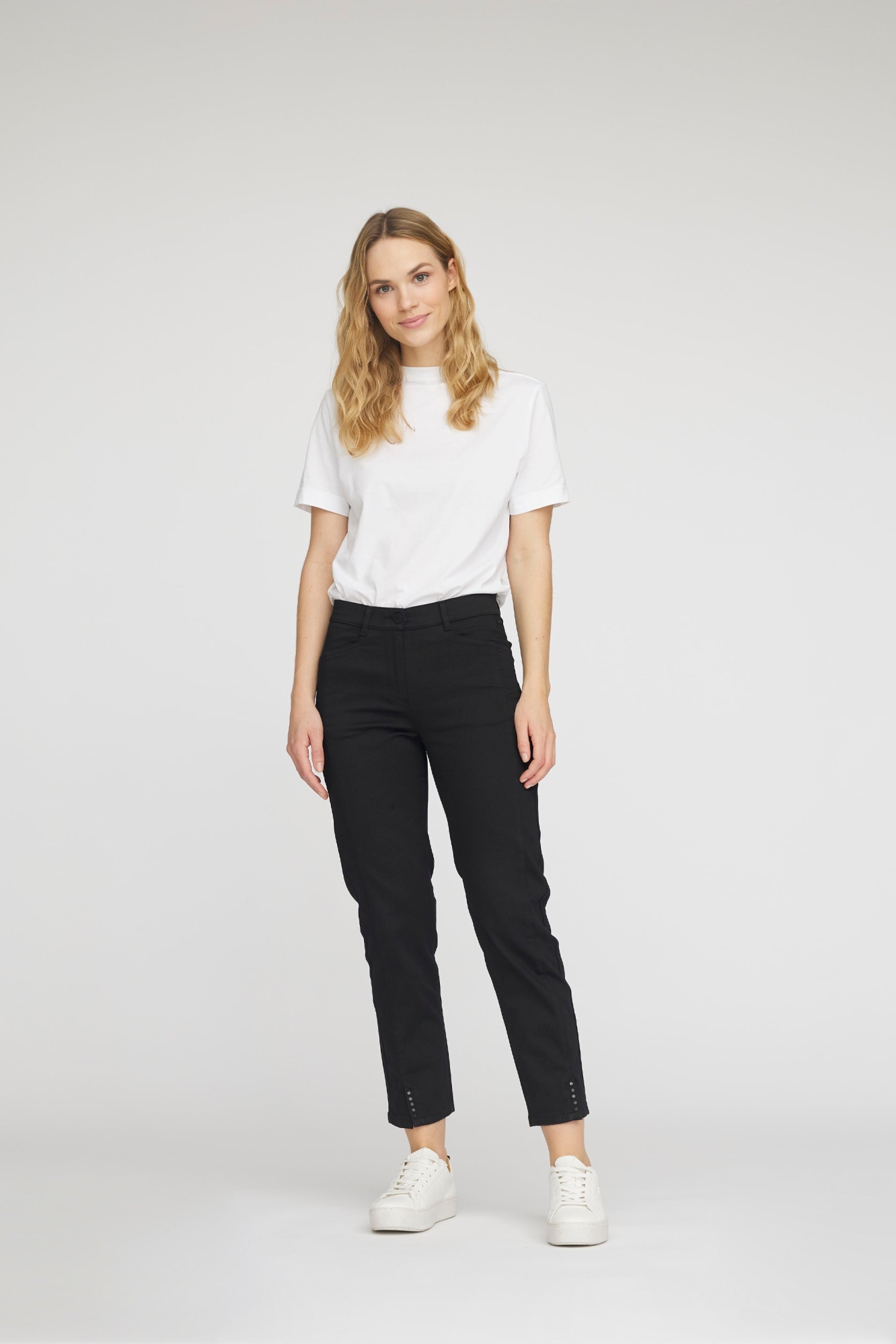 LAURIE Damen vegan Hose Parker Rivet Regular Crop Schwarz