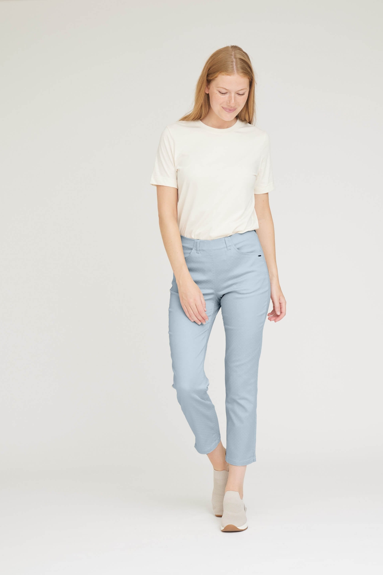 LAURIE Damen vegan Hose Kelly Crop Faded Blue Print